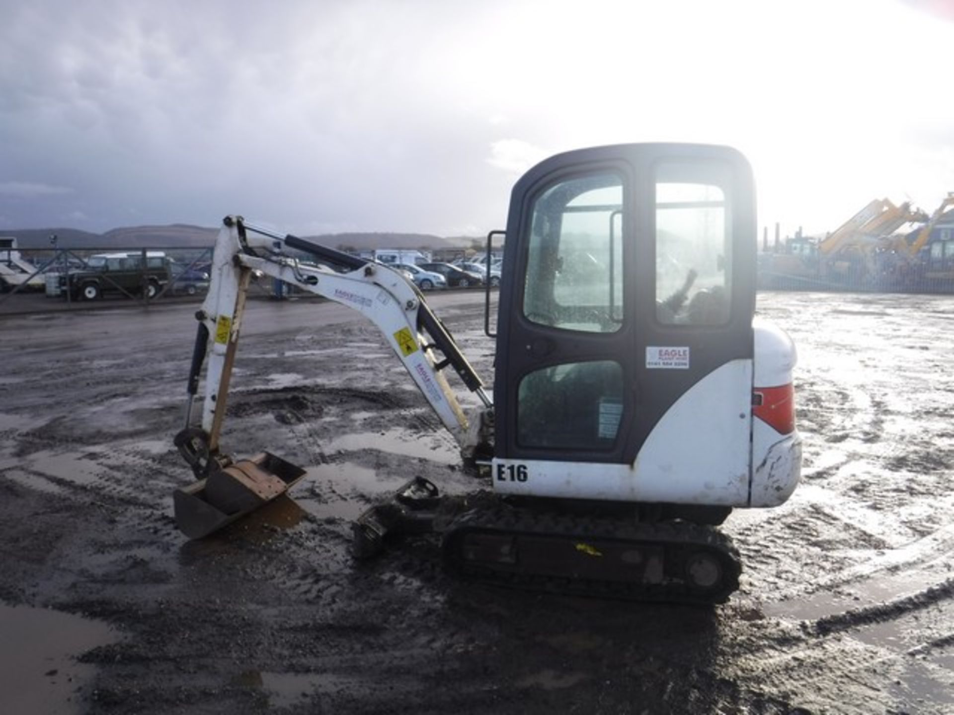 2012 BOBCAT 320 MINI EXCAVATOR, S/N AHLL12758, 1176HRS (NOT VERIFIED) 1.5 TON LIFT CAPACITY, EXTENDE - Image 12 of 15