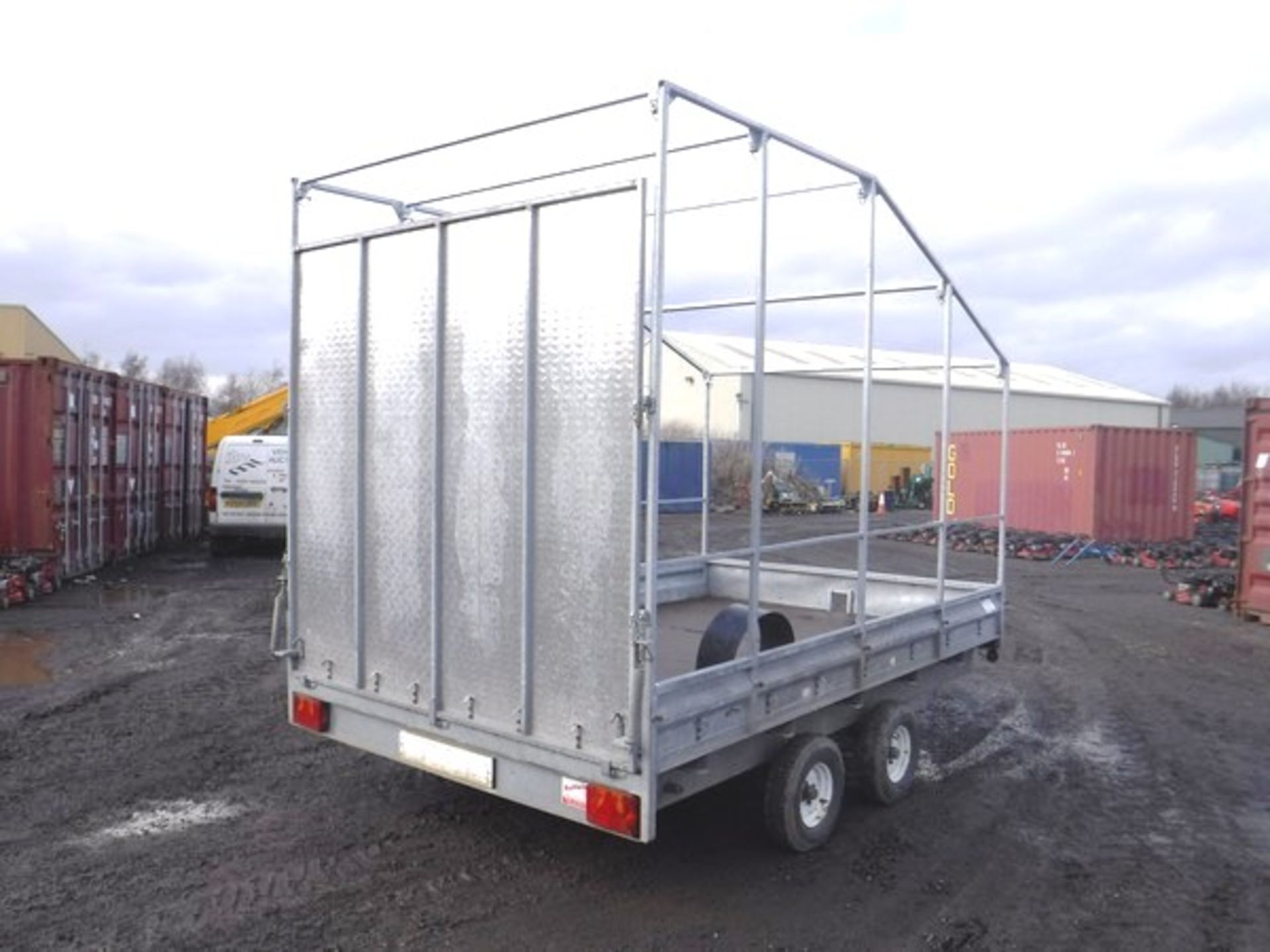 BUFFALO TRAILER SYSTEM GALVANISED 11'X7' TRAILER. FULL ALUMINIUM REAR DOOR,MANUAL WINCH,CAR SECURING - Bild 2 aus 5