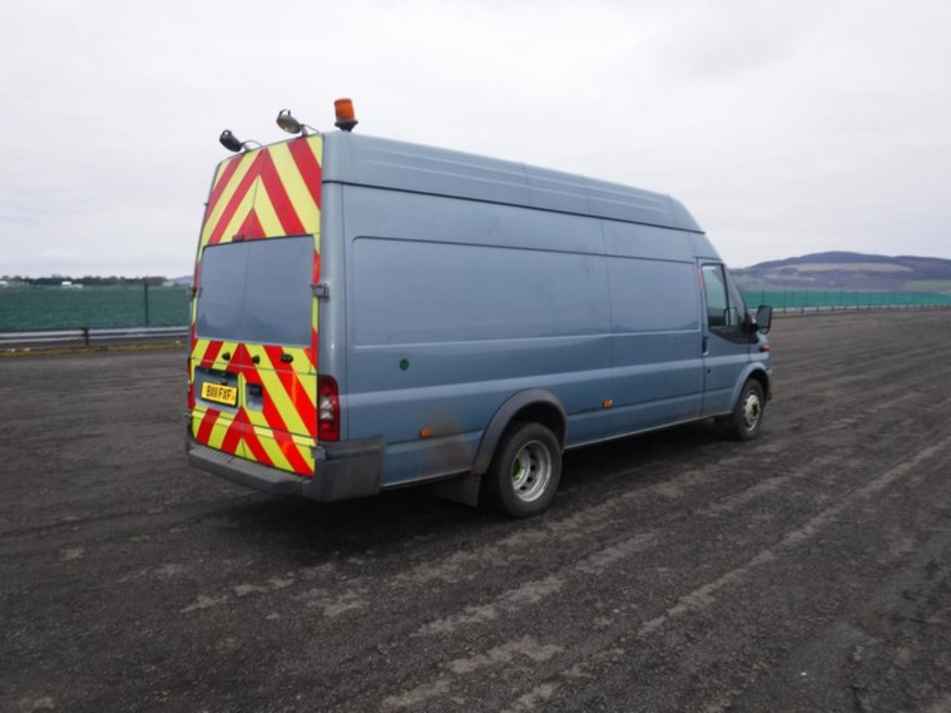 FORD MODEL TRANSIT 115 T460 RWD - 2402cc - Bild 9 aus 13