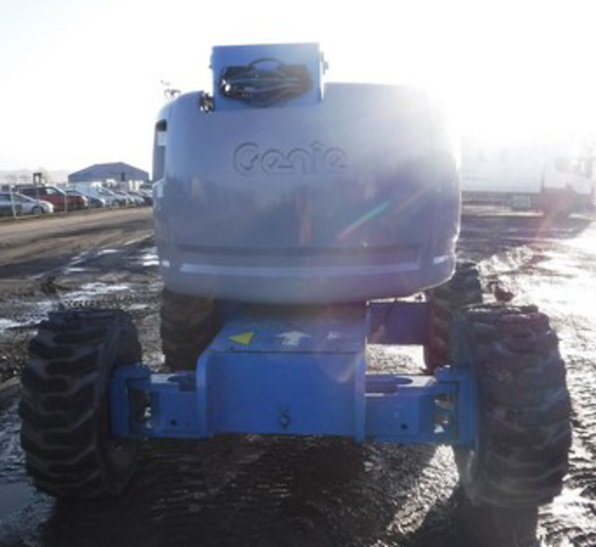 2000 GENIE MODEL Z45-25, S/N 15155, 8046HRS (NOT VERIFIED), LIFT CAPACITY - 230 - Image 15 of 17