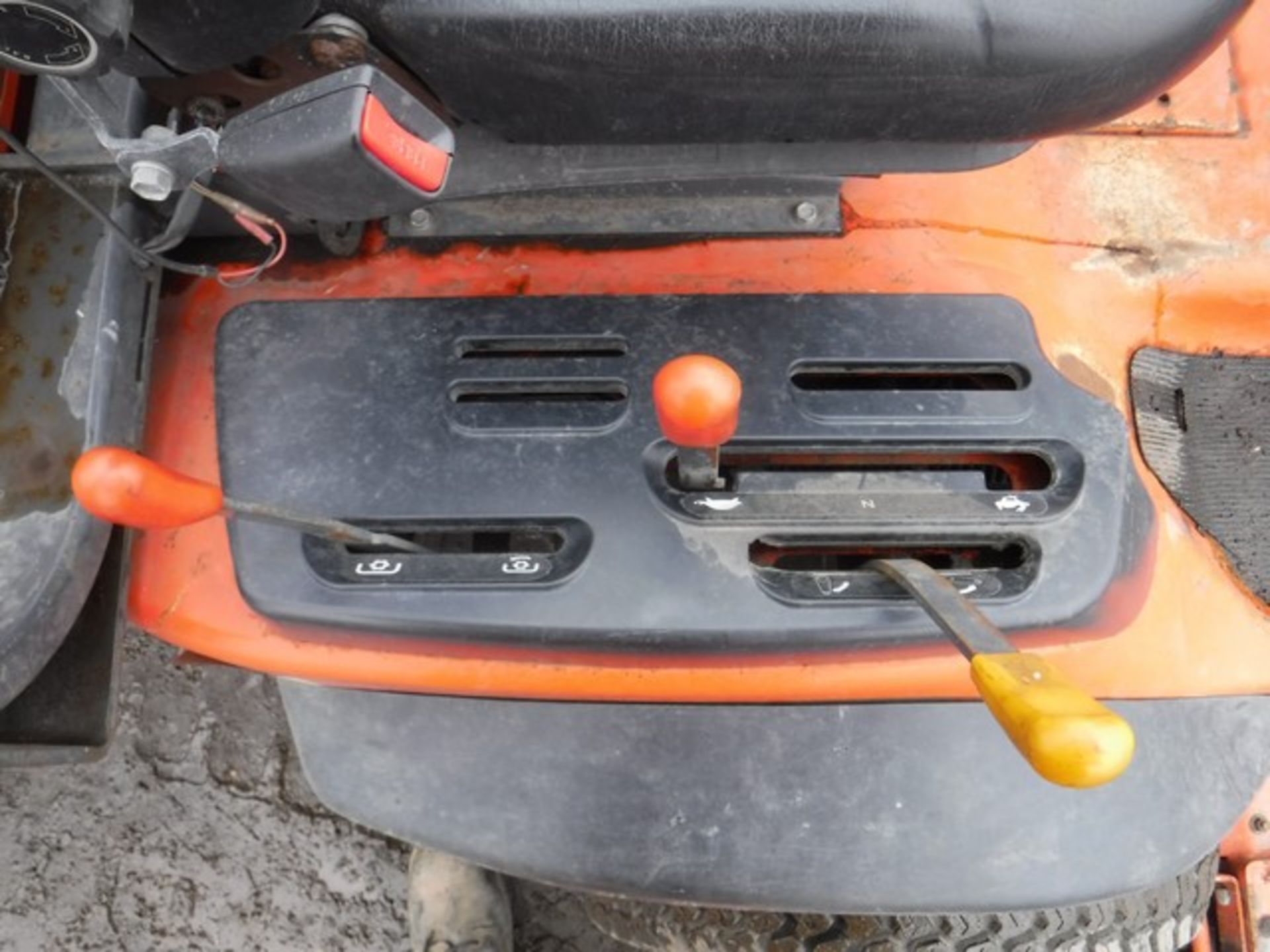 2012 KUBOTA F2880 MOWING MACHINE, REG - SN12EUK, S/N 31249, 824HRS (NOT VERIFIED) WITH FRONT MOUNTED - Bild 5 aus 14