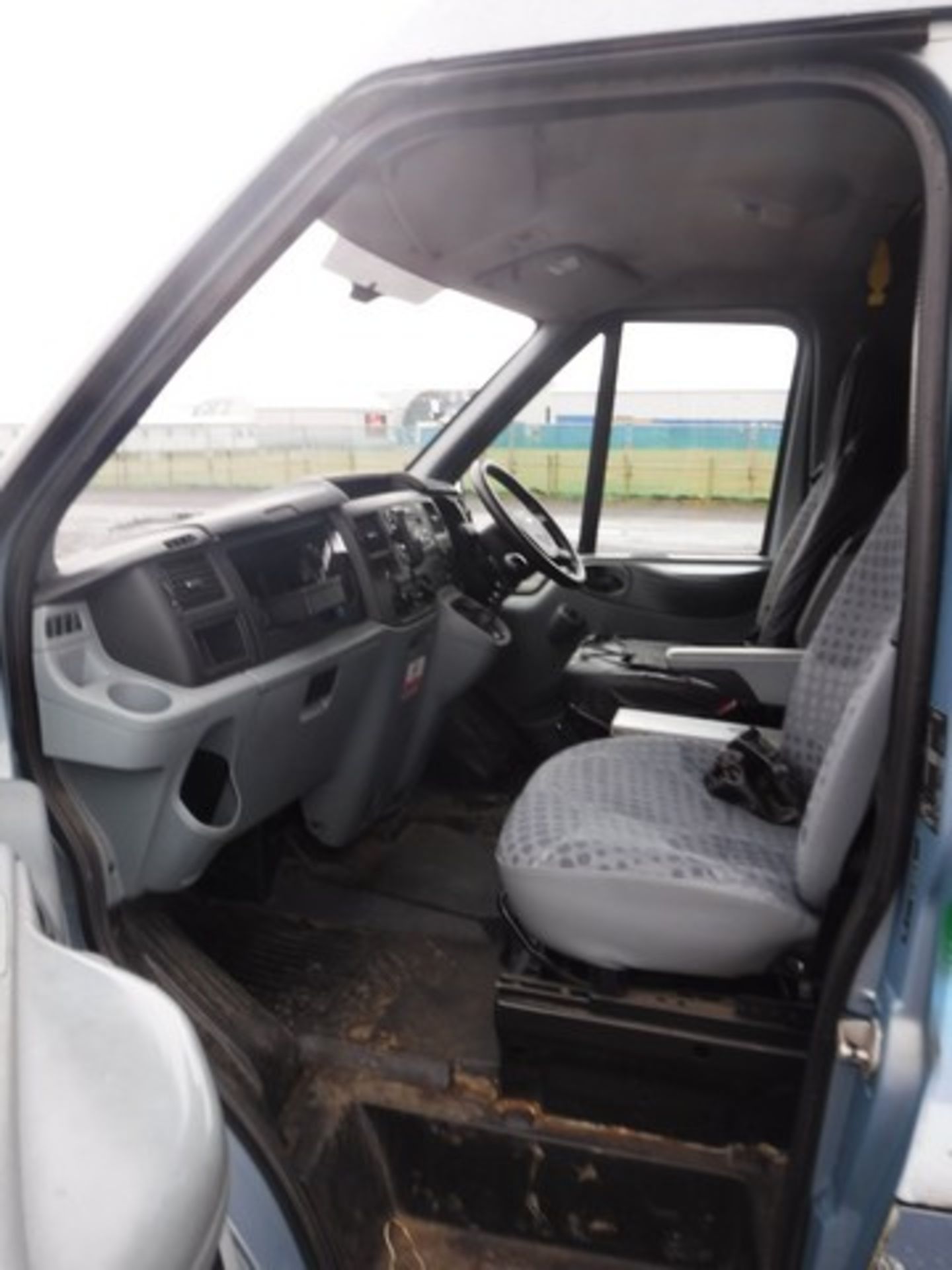 FORD MODEL TRANSIT 115 T460 RWD - 2402cc - Image 12 of 12