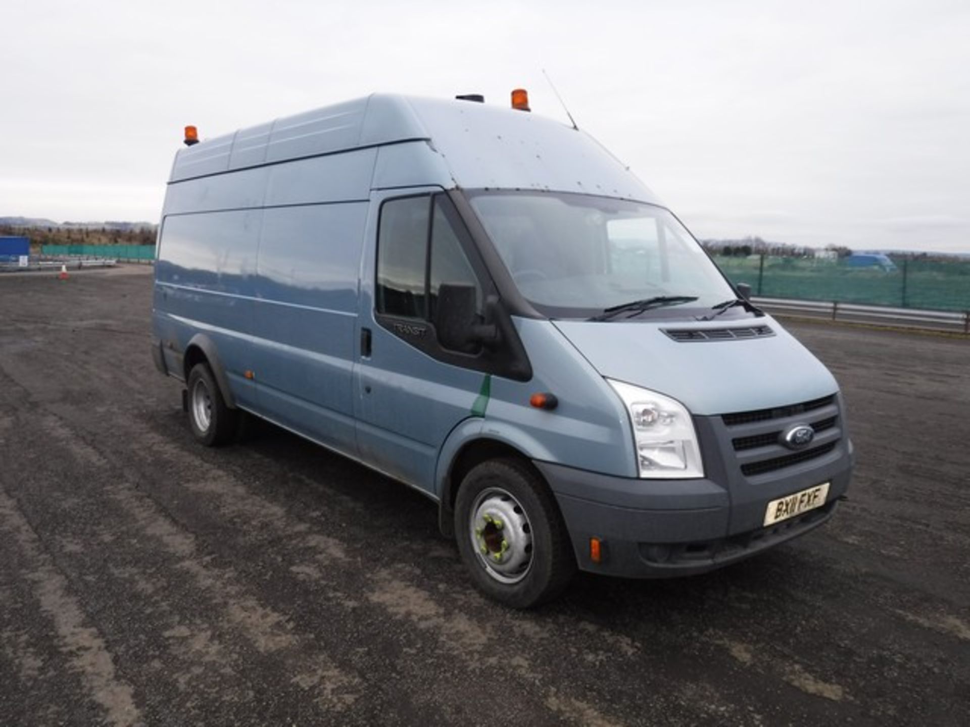 FORD MODEL TRANSIT 115 T460 RWD - 2402cc - Bild 7 aus 13