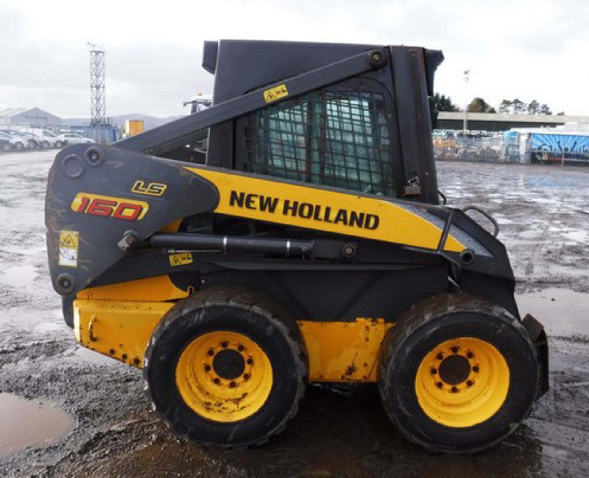 2006 NEW HOLLAND LS160, S/N - MULS160N6M451445, HRS UNKNOWN, OPERATORS MANUAL IN OFFICE - Bild 11 aus 16