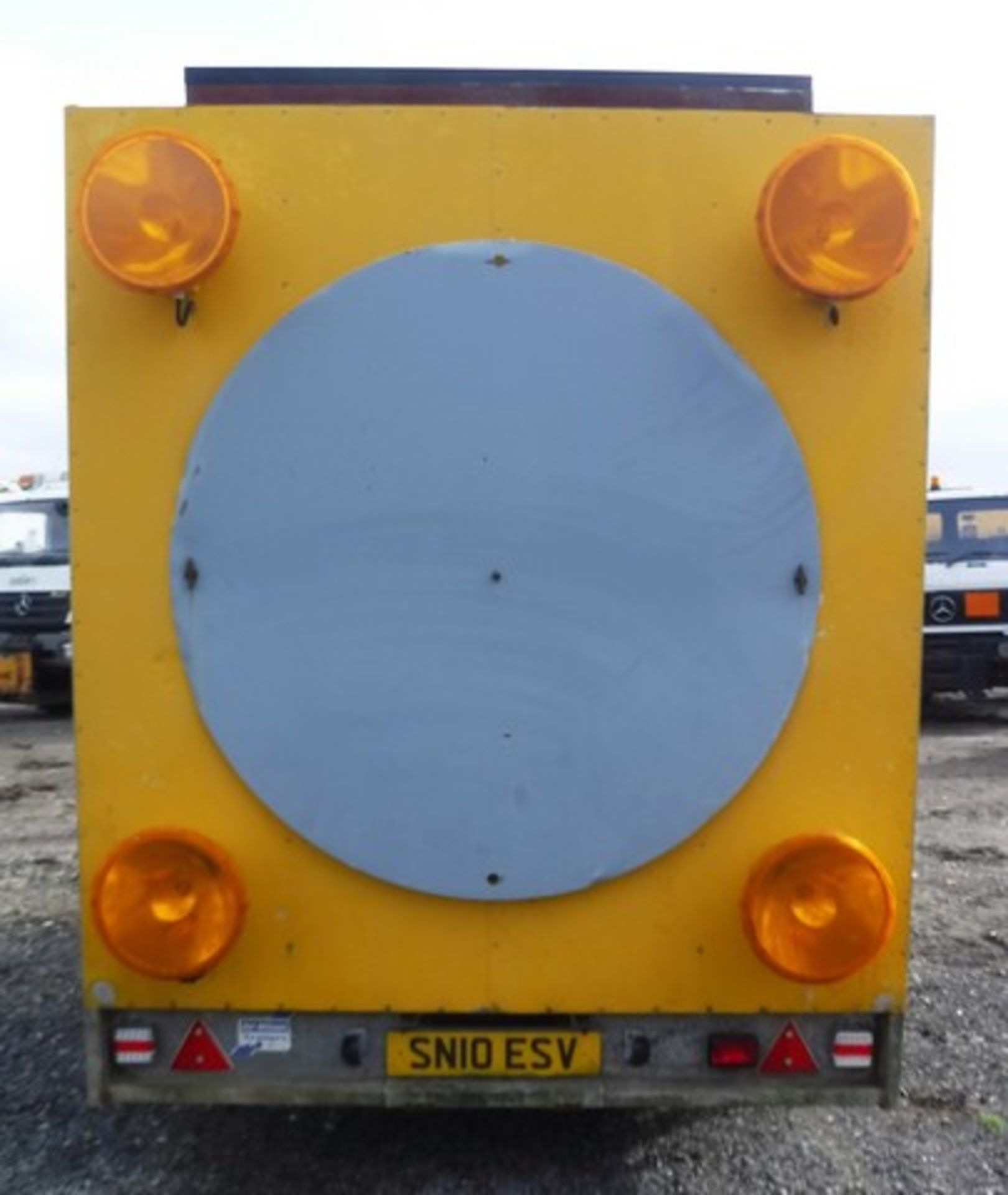IFOR WILLIAMS TRAILER, 12FT X 6FT, ROAD TRAILER FOR CARRYING SIGN, ASSET T-1G101 - Image 3 of 6