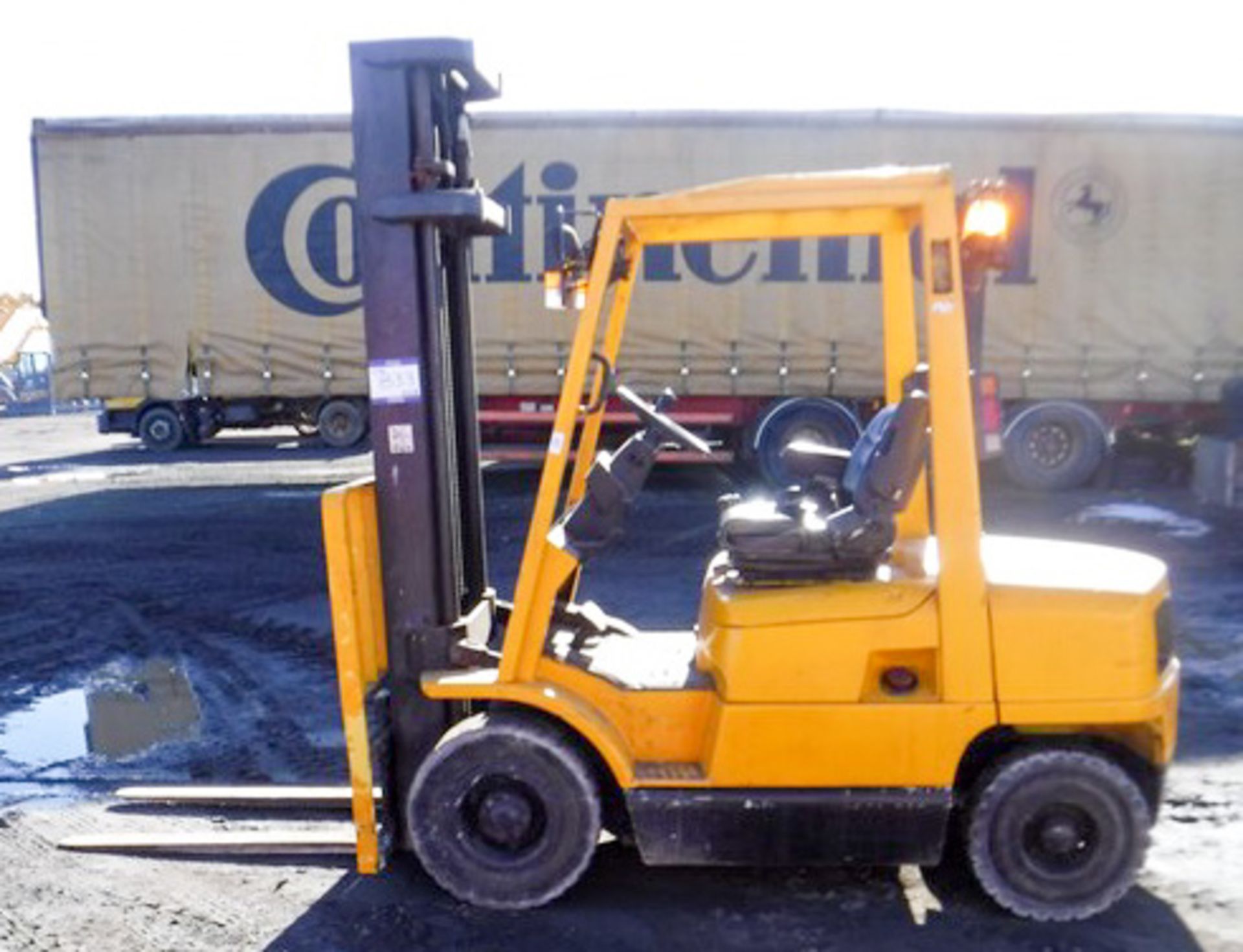2002 HYSTER H2.50XM DIESEL FORKLIFT. SN H177B327392. 6068 HRS (NOT VERIFIED) - Image 12 of 13