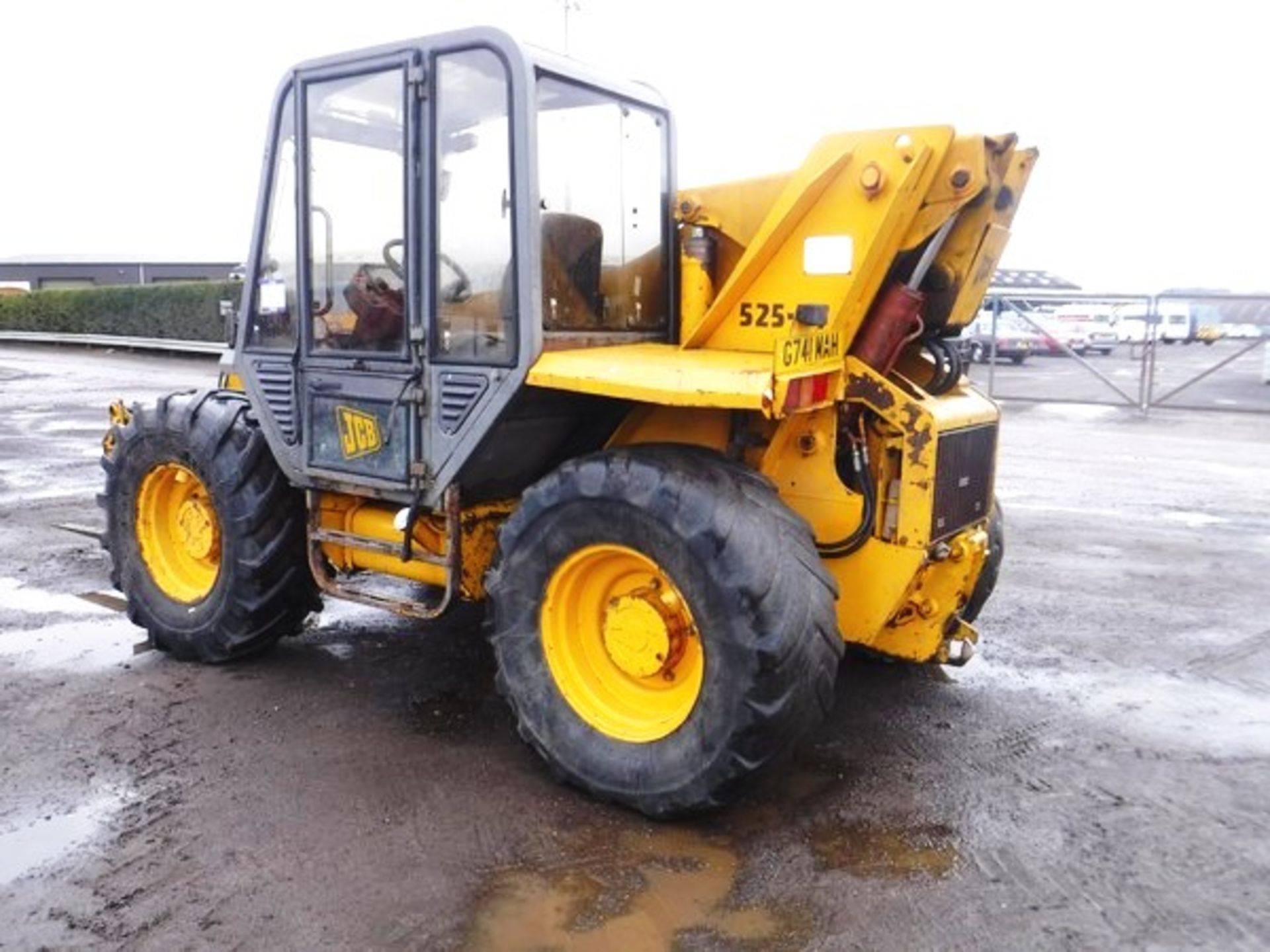 JCB 525-67 FARM SPECIAL, S/N 564275, REG - G741MAH, 5576HRS (NOT VERIFIED), TUBRO & PICK UP HITCH, W - Image 15 of 17