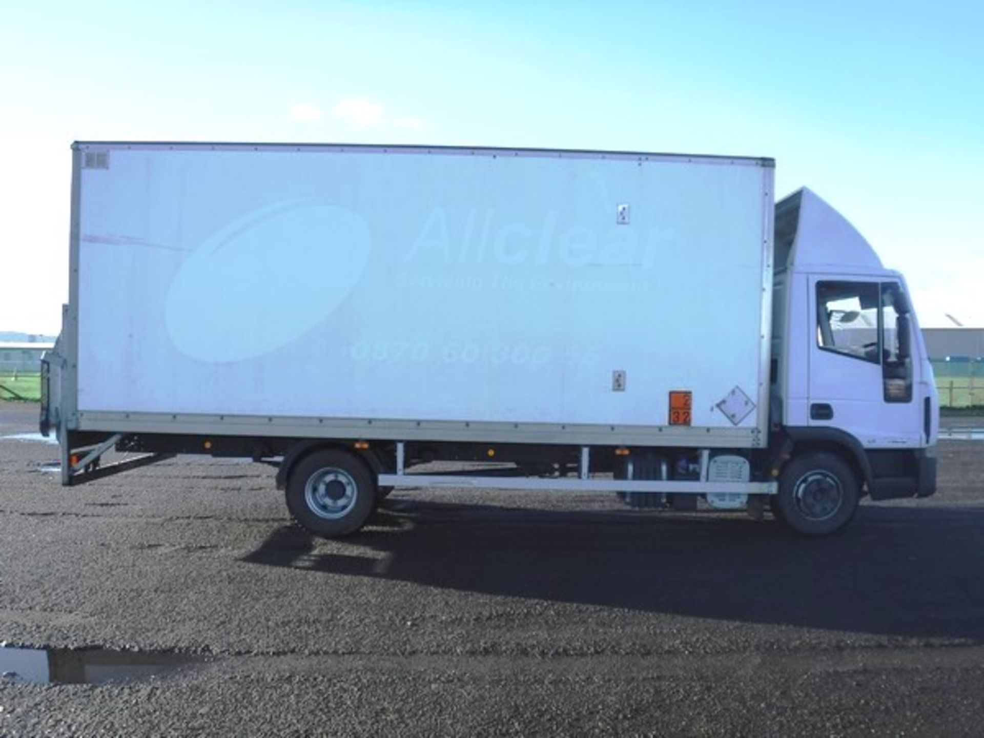 IVECO MODEL EUROCARGO (2008) - 3920cc - Image 13 of 18