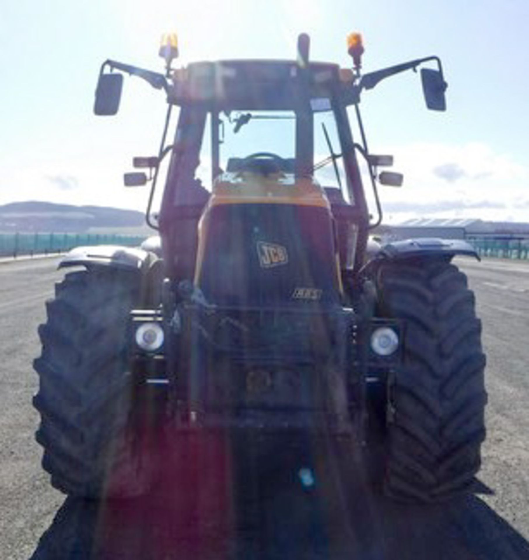 JCB FASTRAC 2135 4 WHEEL STEER TRACTOR. REG SJ03 EEW. TWIN AXLE 6832 HRS (NOT VERIFIED). - Image 12 of 21