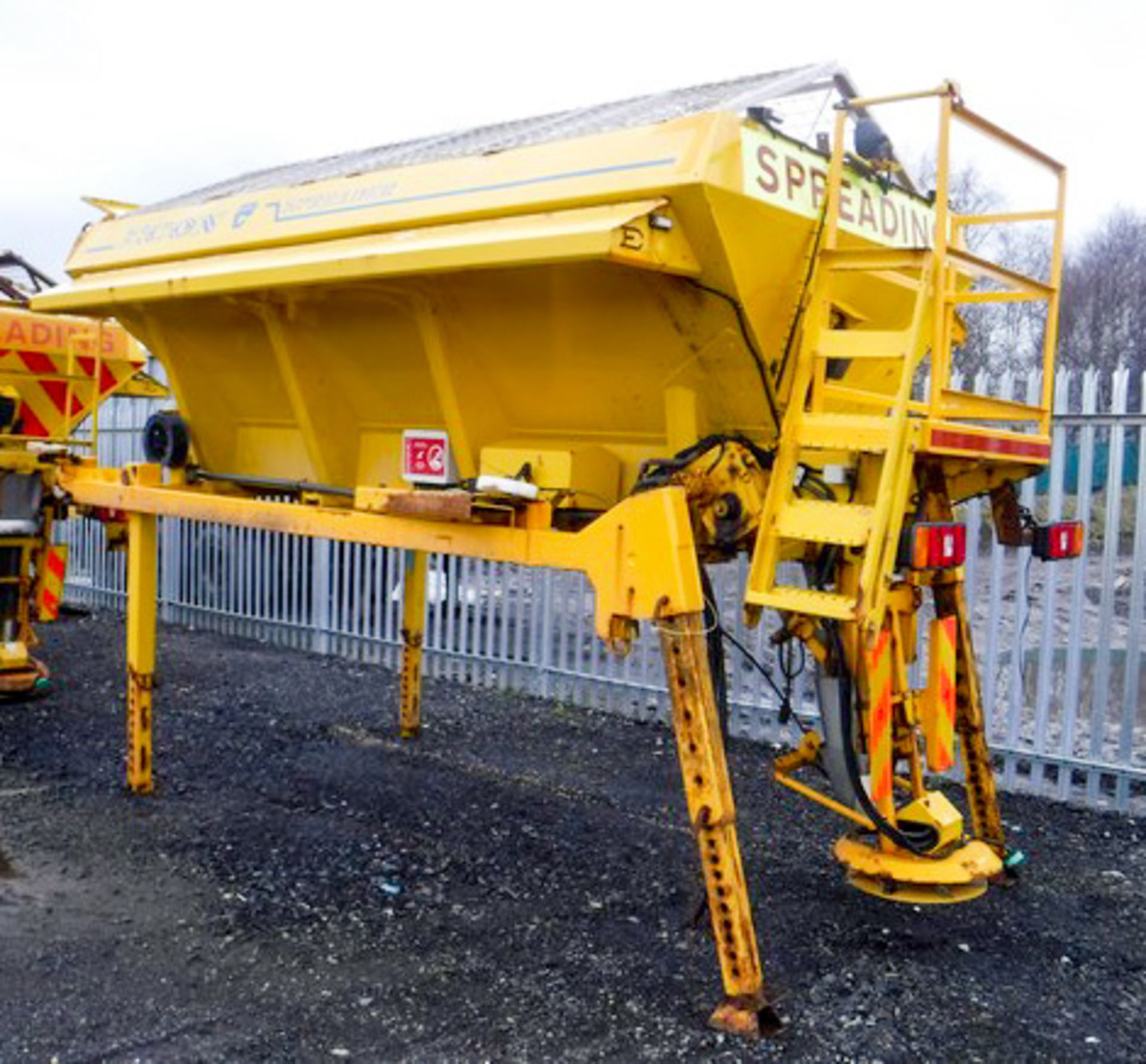 2012 ECON DEMOUNTABLE GRITTER BODY, MODEL - WZCOVJ46, MASS OF SPREAD -1885 - Image 3 of 4