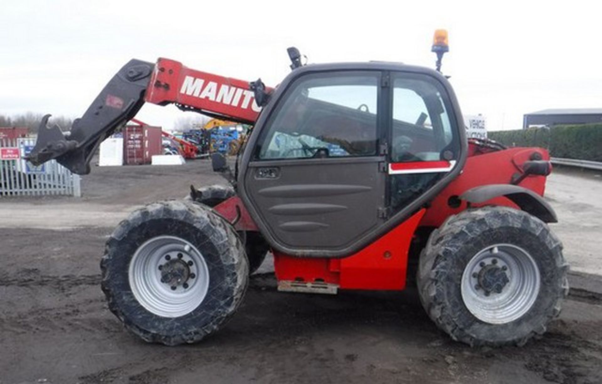 2006 MANITOU MT732, S/N 232259, REG - SY56AZZ, 9565HRS (NOT VERIFIED). DOCUMENTS IN OFFICE - Image 10 of 13