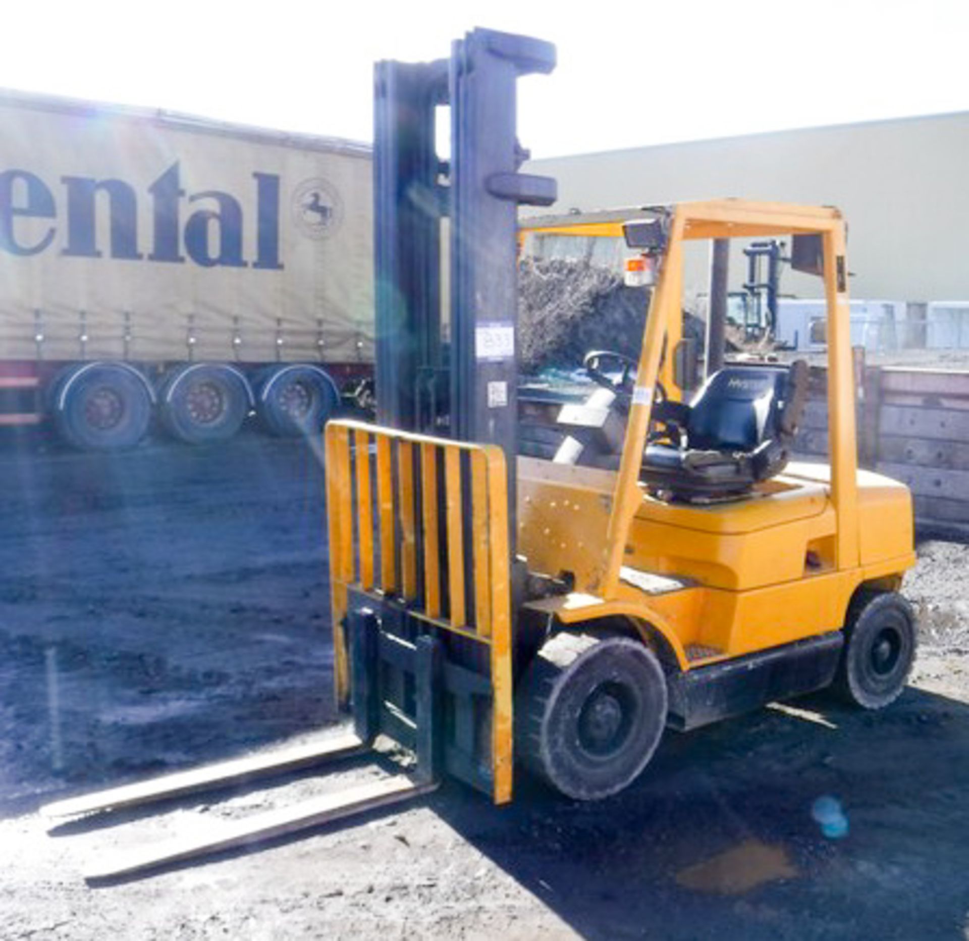 2002 HYSTER H2.50XM DIESEL FORKLIFT. SN H177B327392. 6068 HRS (NOT VERIFIED)