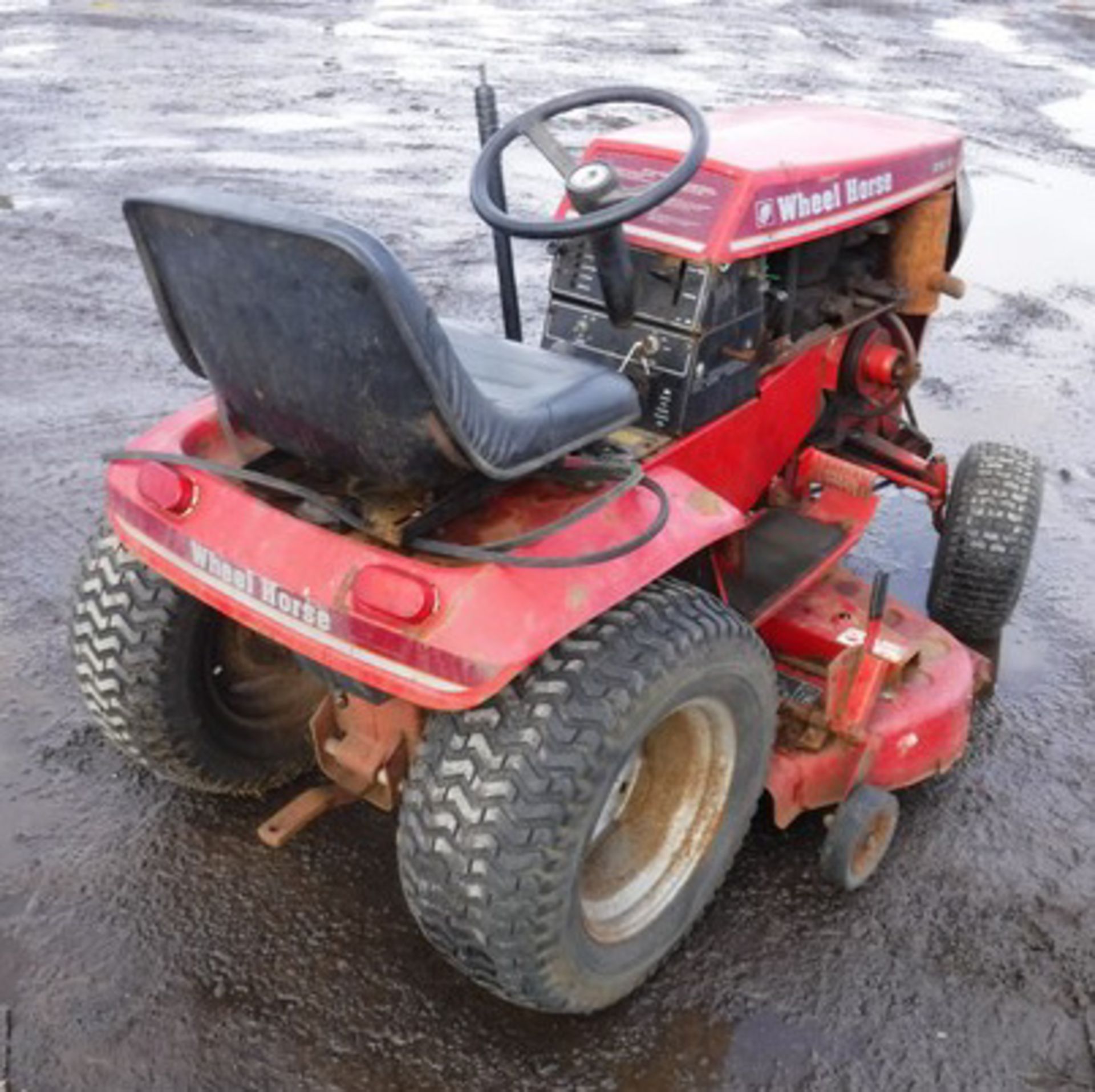 1986 WHEEL HORSE 312.8 LAWN TRACTOR VIN - 21-12K-802-16902, ENGINE NO - 1600649564, 1389HRS (NOT VER - Image 7 of 11