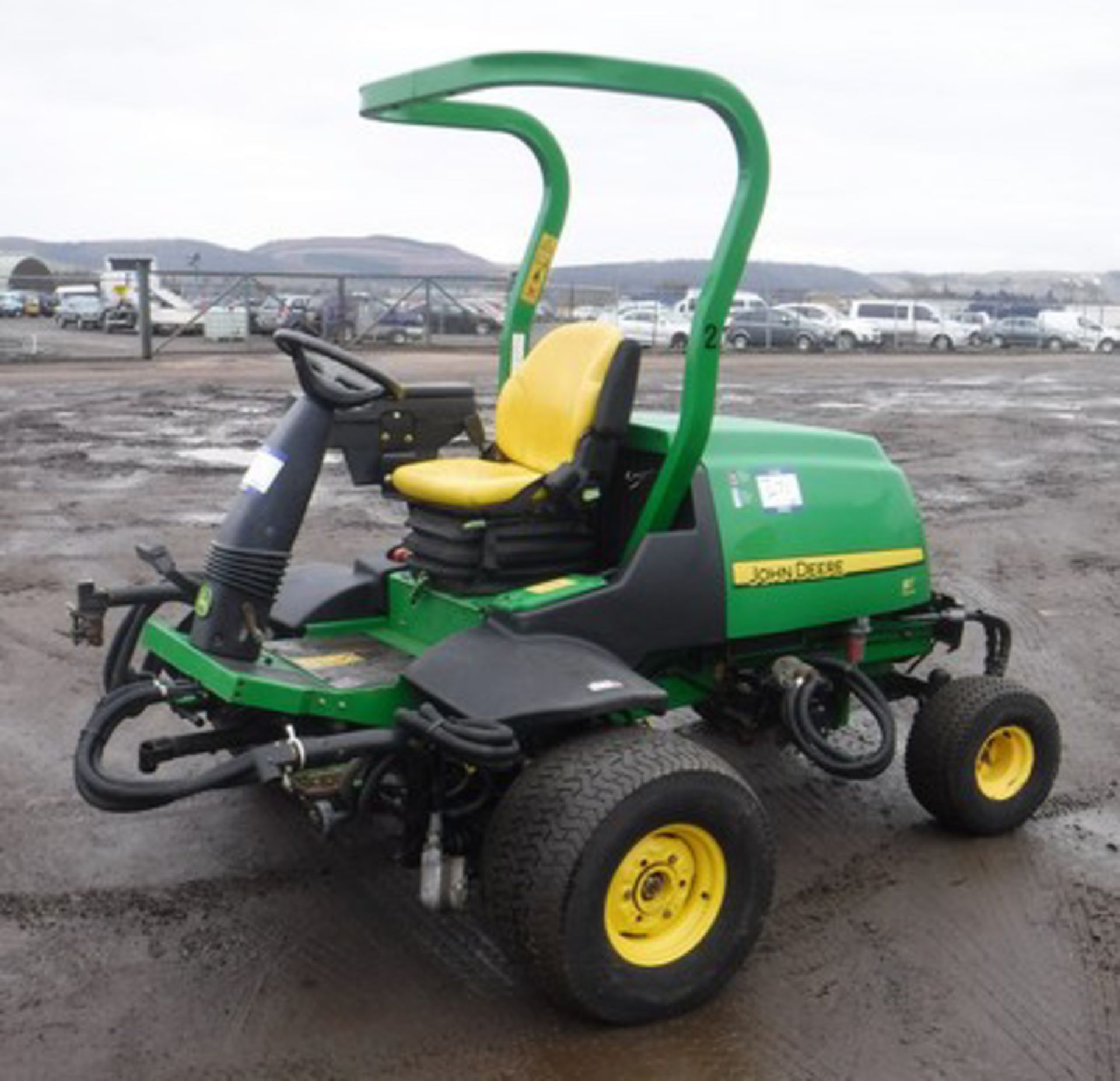 JOHN DEERE 8700, S/N TC8700X010348, TWIN AXLE, 1368HRS (NOT VERIFIED) & UNITS ON A PALLET