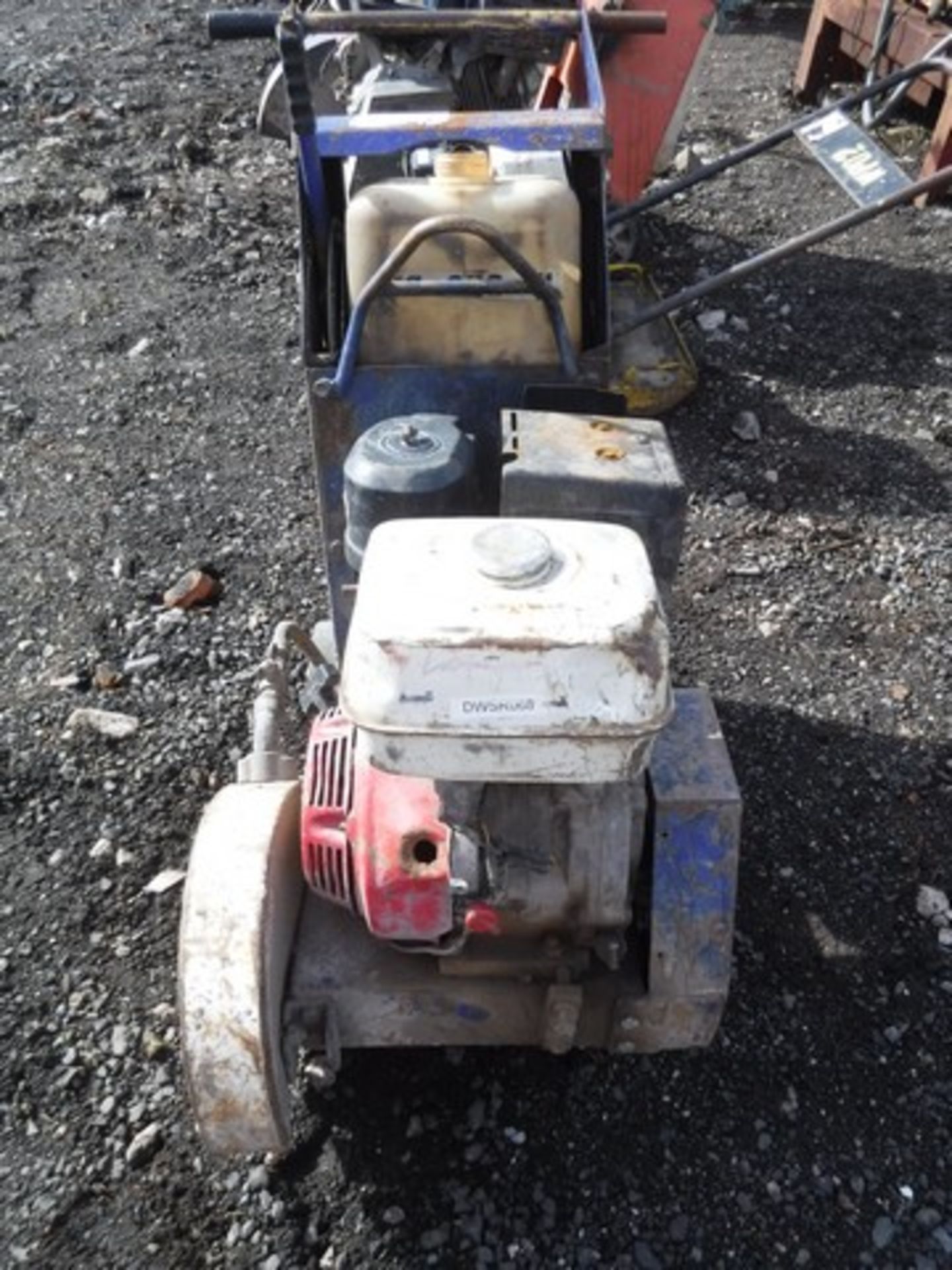 1996 DIAMANT BOART ES350C-02 PETROL ROAD SAW. PL NO VWSR068