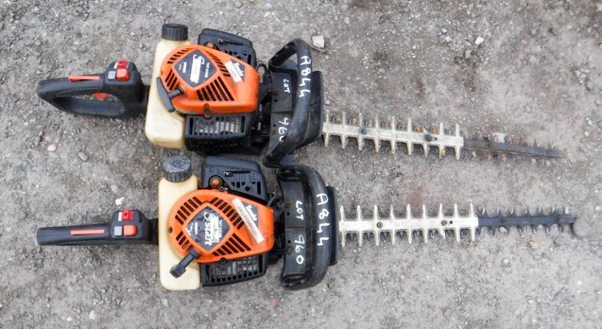 TANAKA THT210 hedge cutters X 2