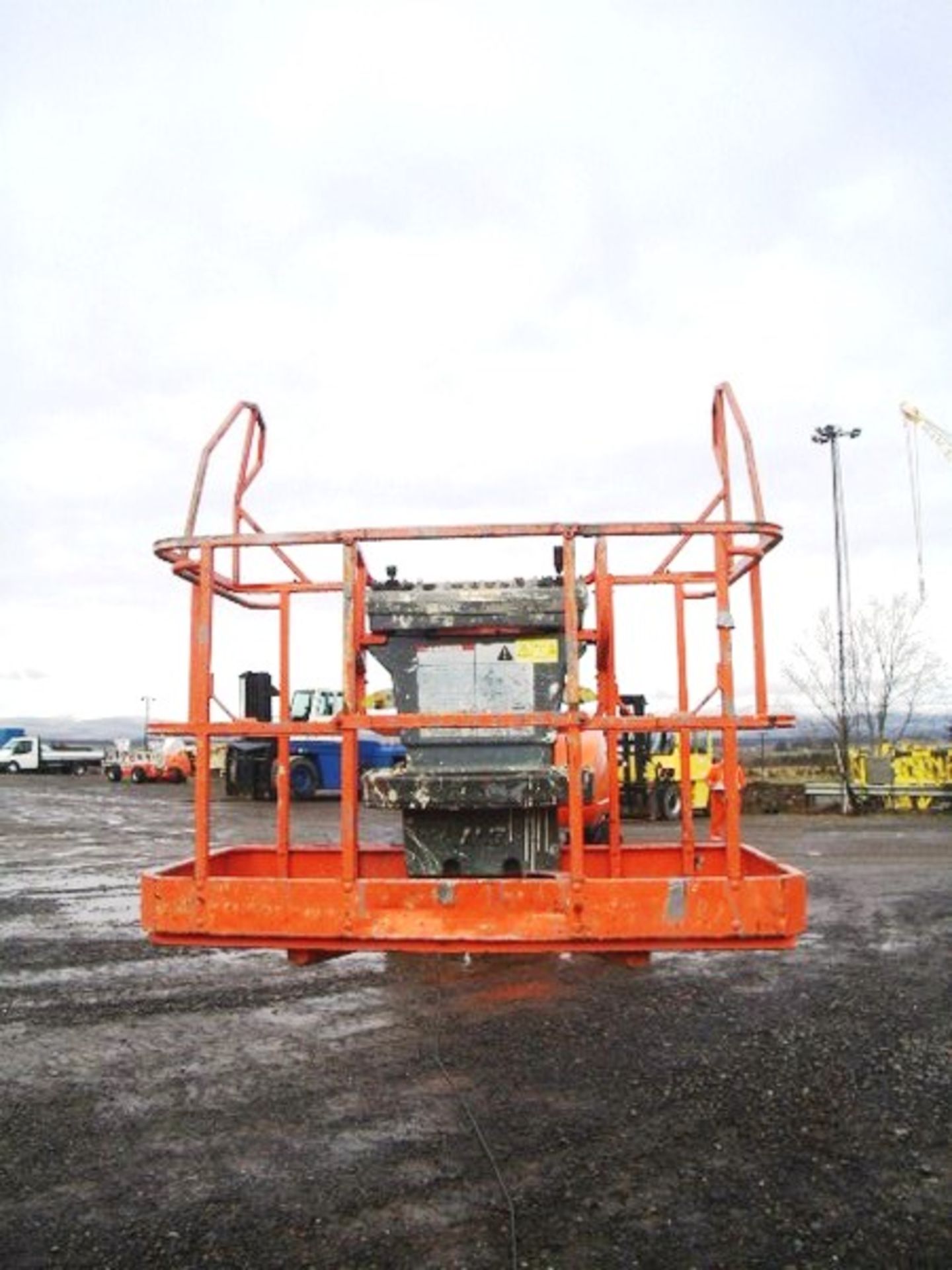 1999 JLG 800AJ, S/N - 1871, 5672hrs (verified), new CAT track hoses & wiring loom on boom by JLG 3 y - Image 10 of 13