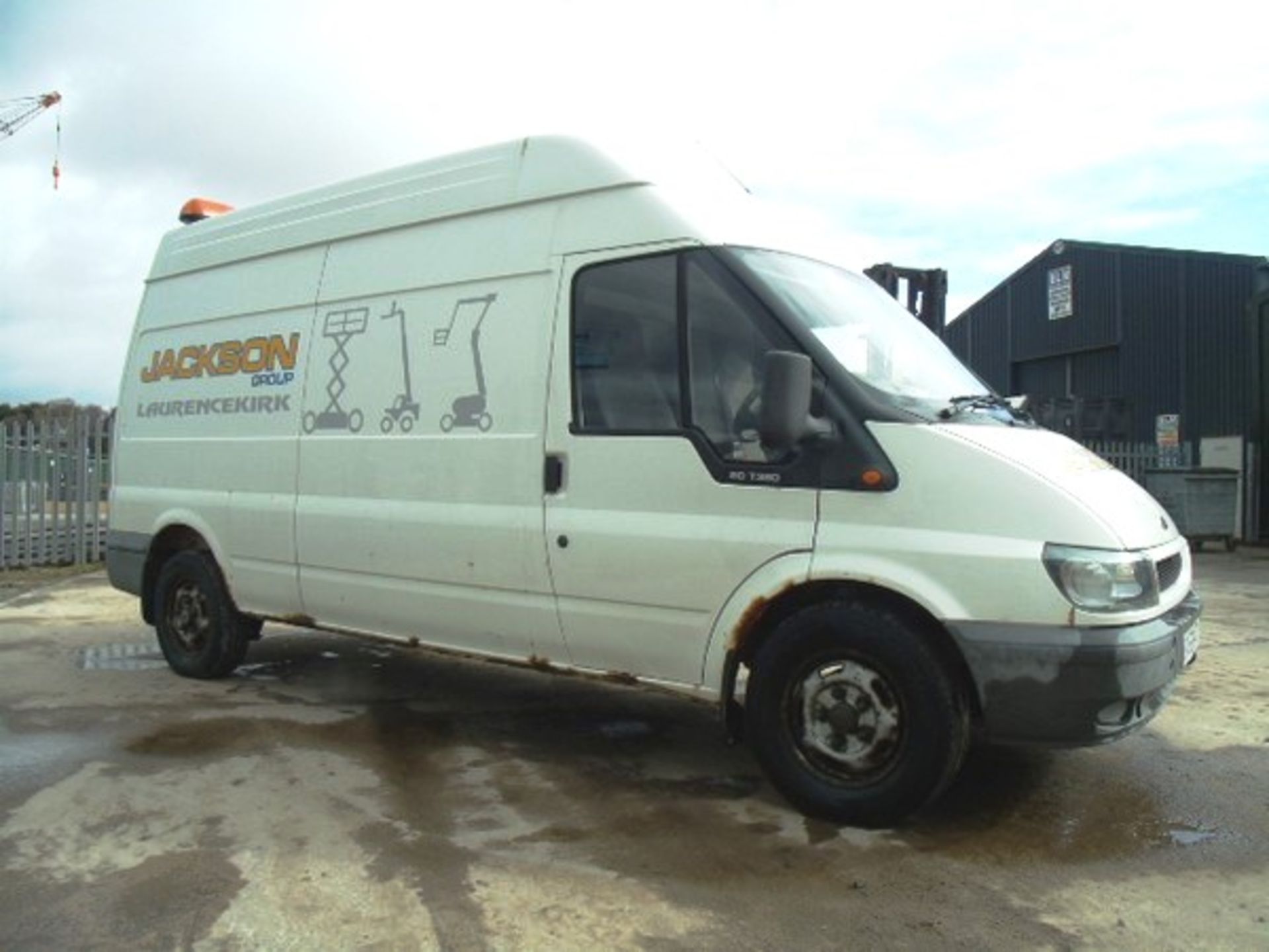 FORD TRANSIT 350 LWB TD - 2402cc - Image 7 of 13