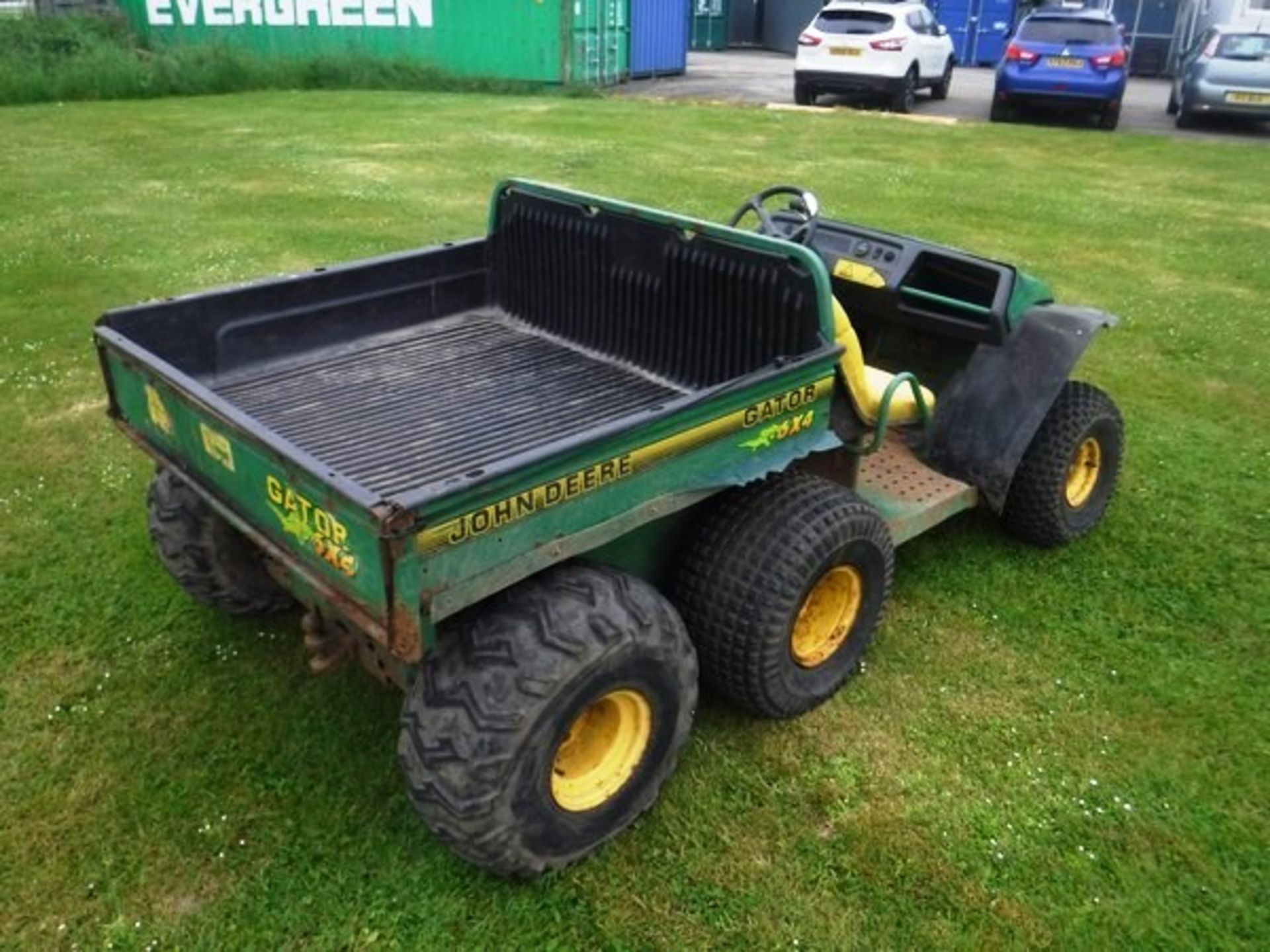 JOHN DEERE 6 x 4 diesel gator 3465hrs (not verified) - Image 5 of 11