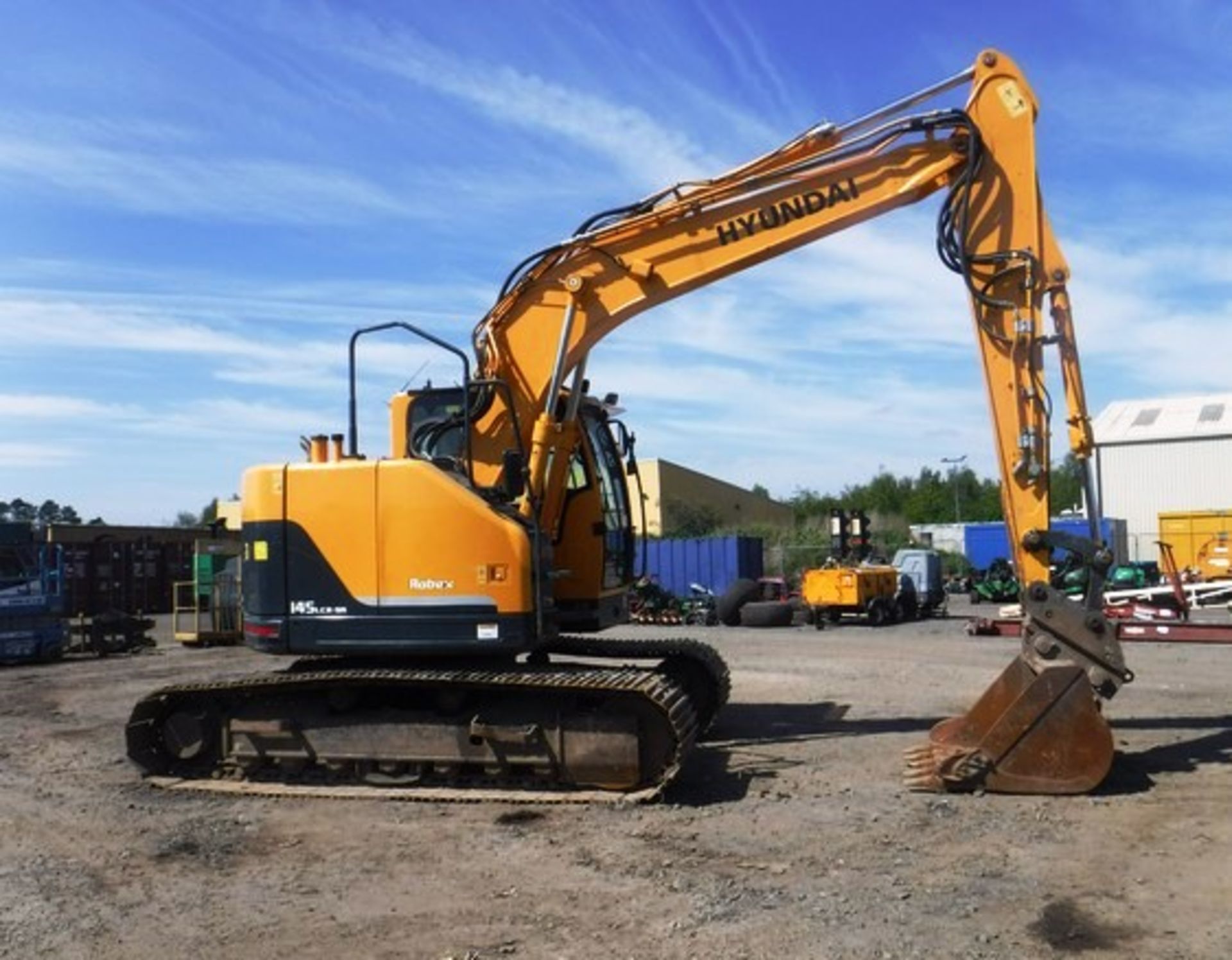 2014 HYUNDAI 145-9A excavator c/w 1 bucket. Short body version ideal for site work. s/n 068. 4263hr - Image 12 of 32