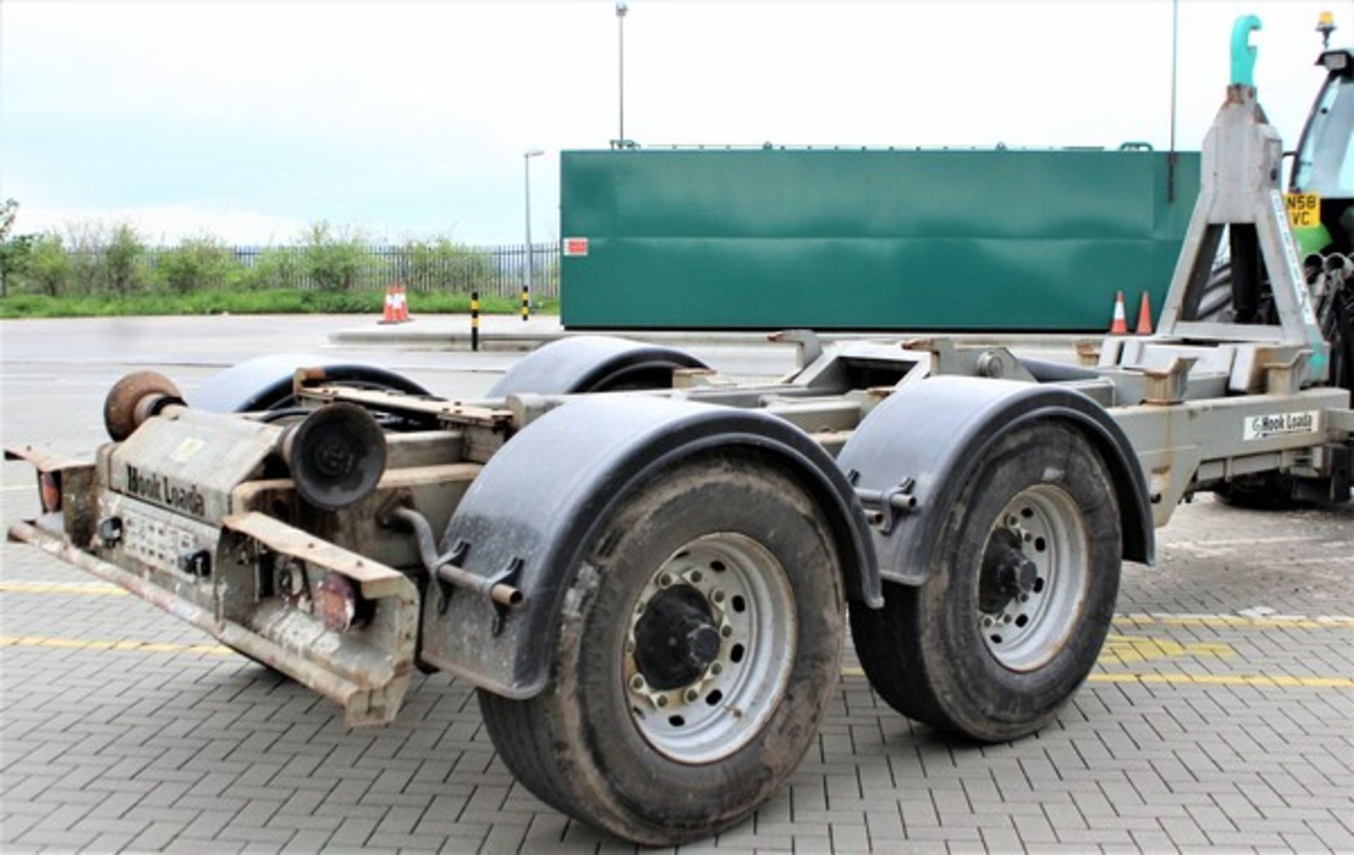 2008 HOOK LOADA HL1600 - bighook skip loading trailer. Twin axle. S/N HL1402. GVW 21000kg. - Image 5 of 8