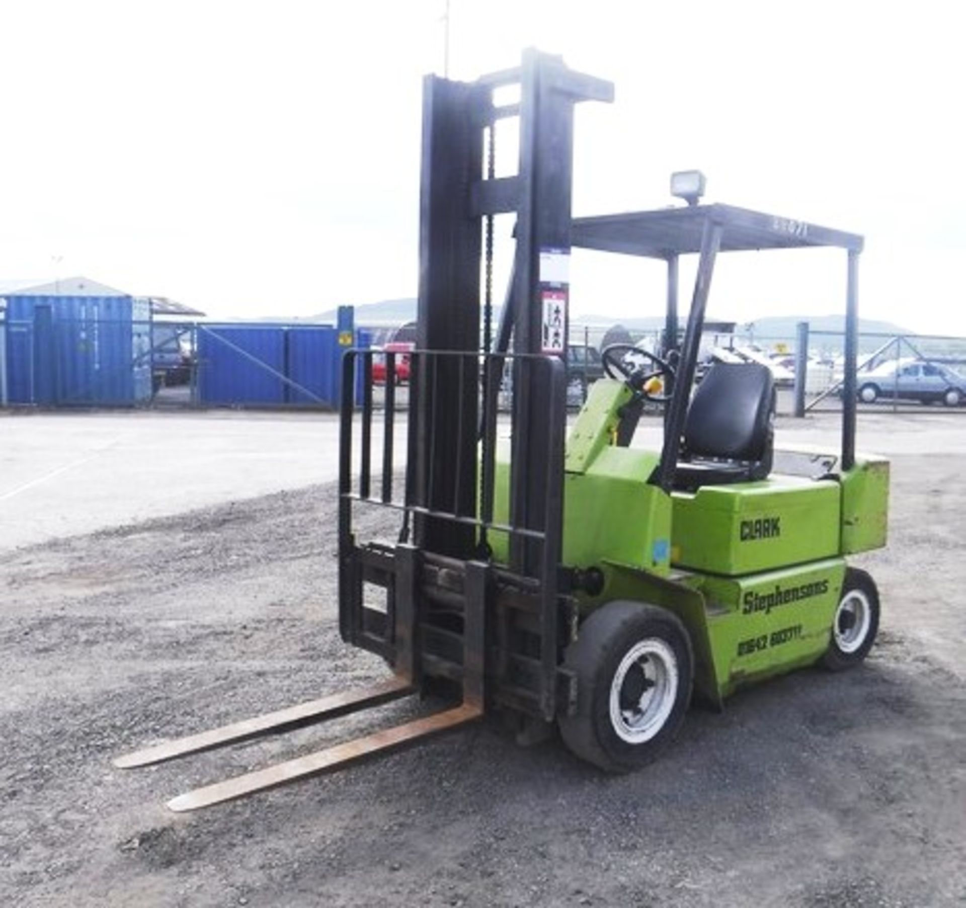 1995 CLARKE CASCADE FORKLIFT - s/n GEF6041. 8257hrs (not verified)