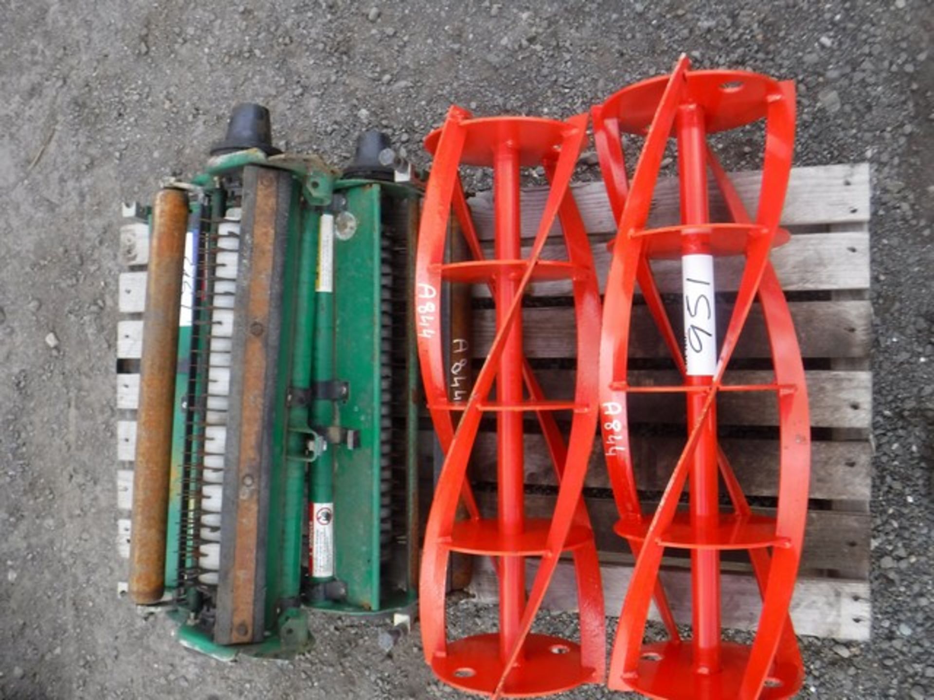 RANSOMES TEXTROW scarifiers & 2 new cylinder/ blades for Ransomes 2250.