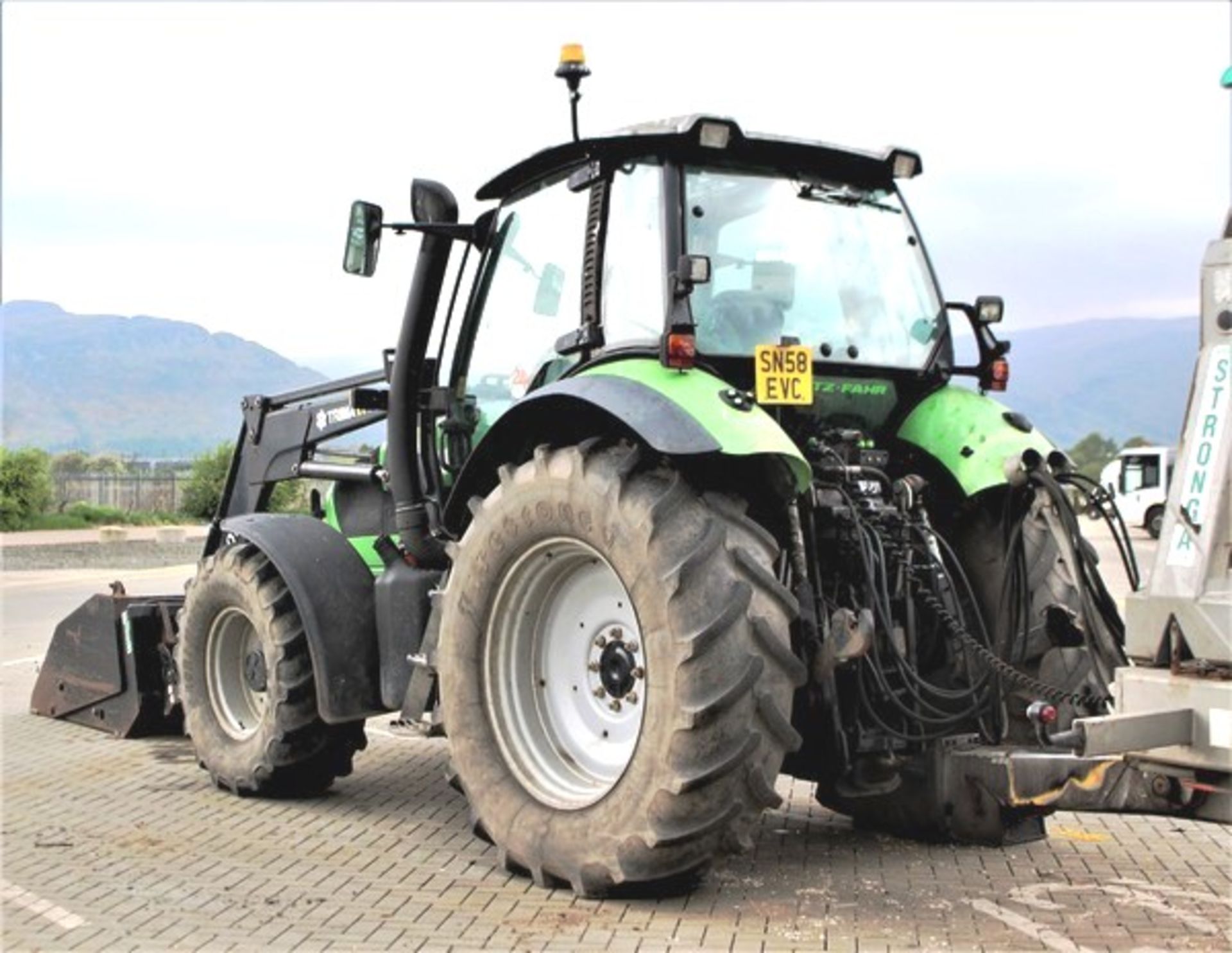 2008 DEUTZ FAHR TT31 M600 4 wd tractor. S/N WSXJ650400LD10276. Reg No SN58 EVC. 2770hrs (not verifie - Image 9 of 12