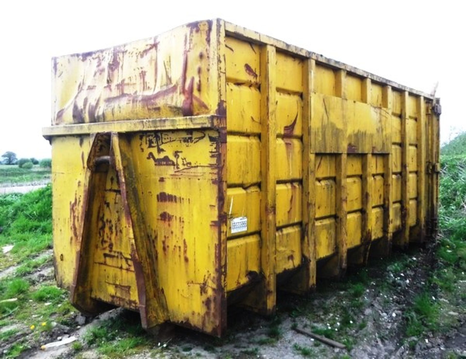 SELLERS OPEN TOP SKIP c/w access ladder. **To be sold from Errol auction site. Viewing and uplift fr