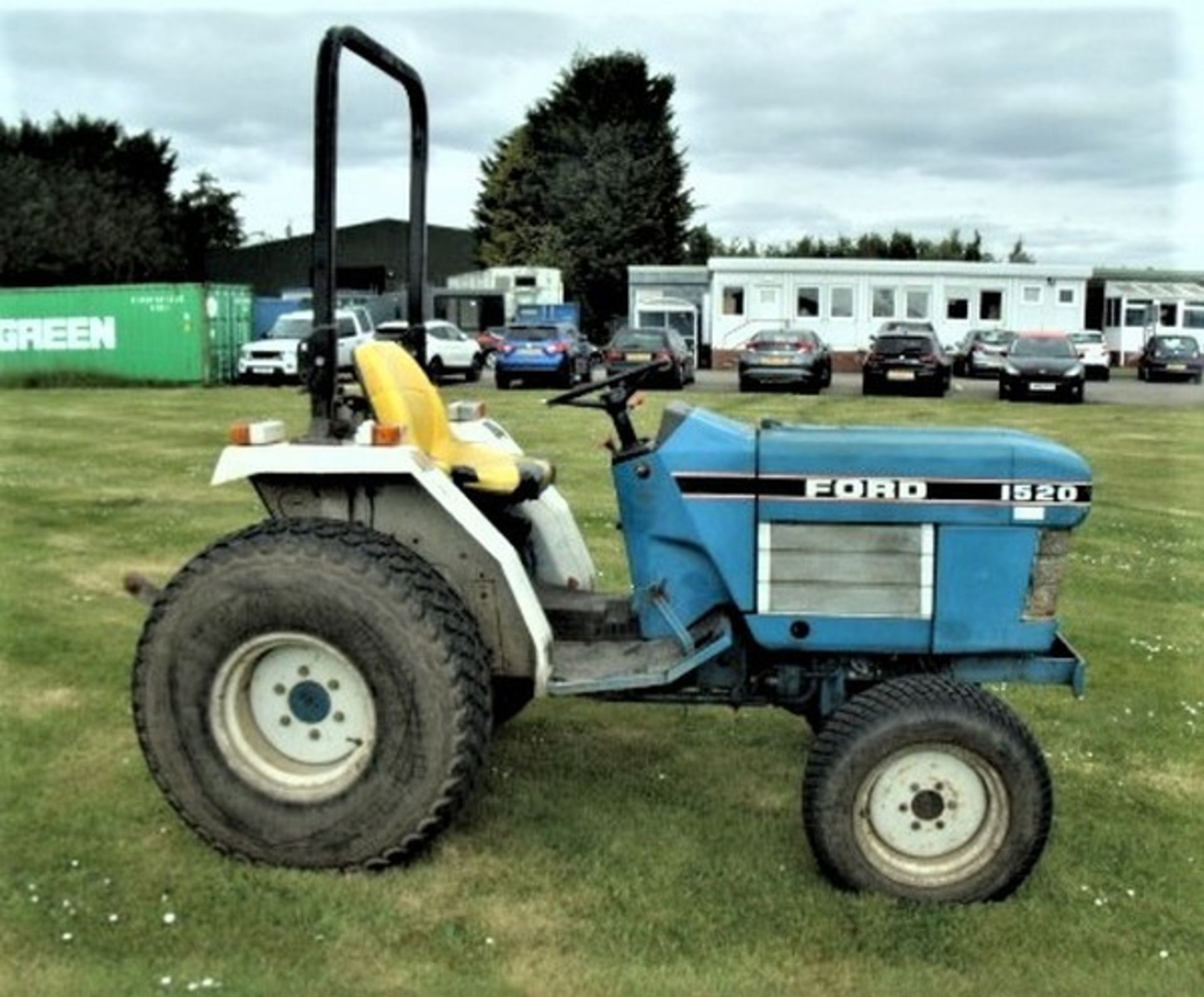 1990 FORD TRACTOR 1520. 3777hrs (not verified) - Image 11 of 16