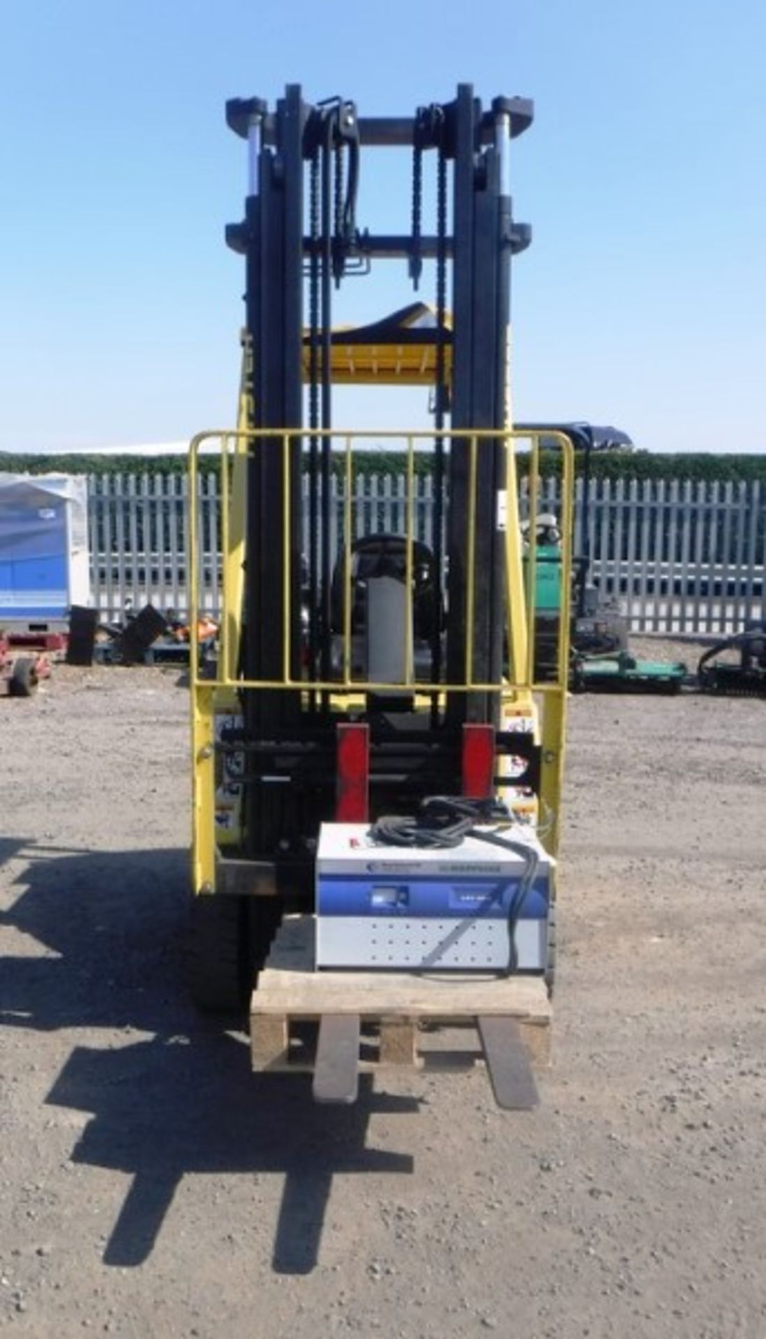 2011 HYSTER forklift A 1.50XL, s/n - C203B01762J, Max Reach - 3800mm, 402hrs (not verified) - Bild 8 aus 13