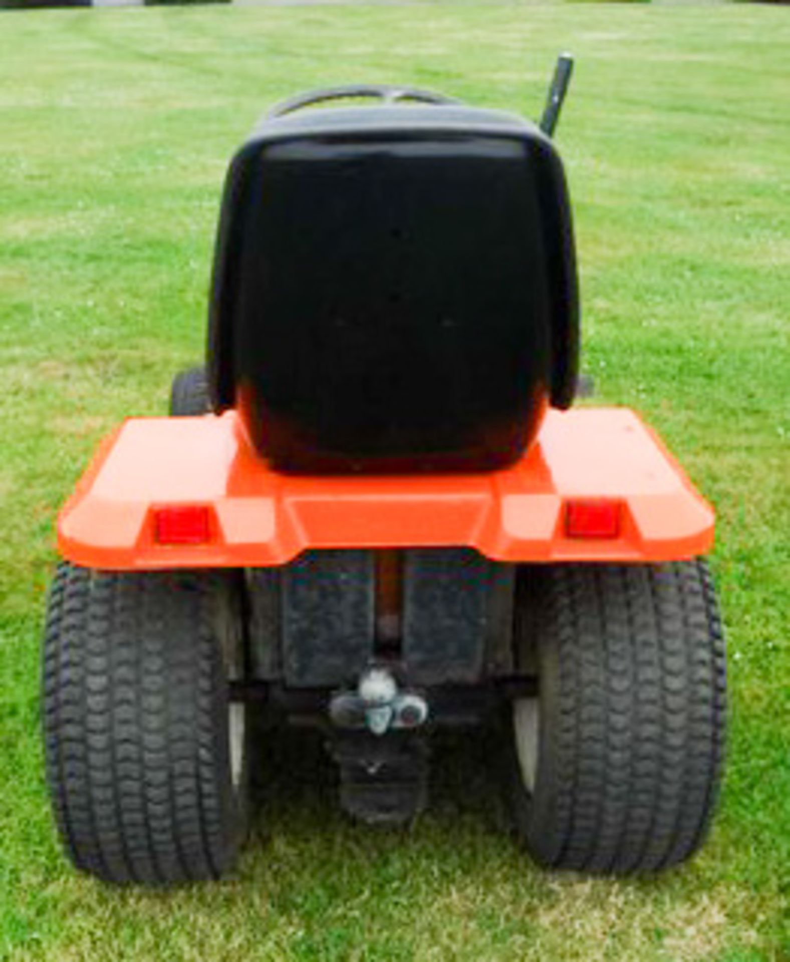 KUBOTA 14hp tractor - Image 8 of 11