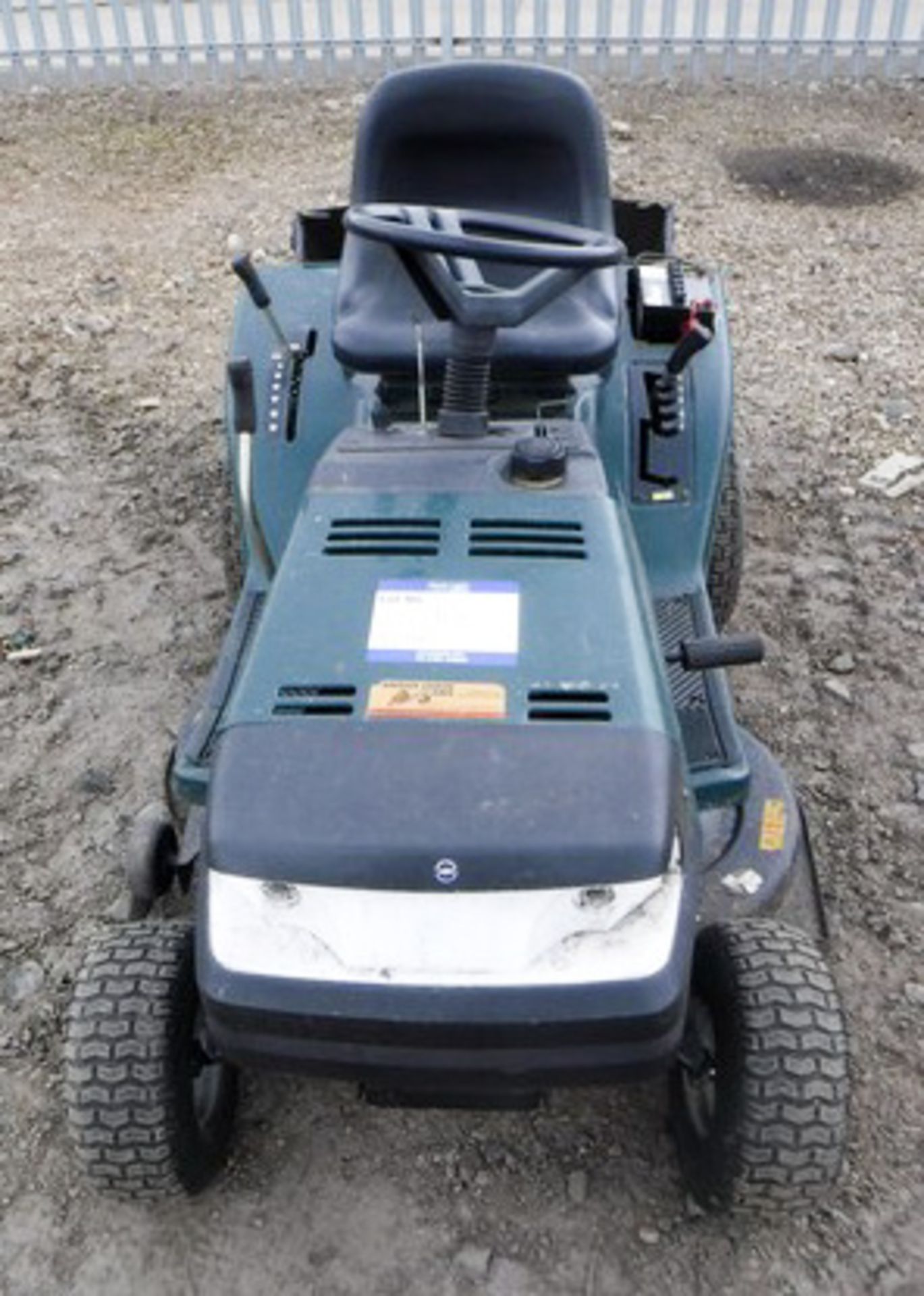 HAYTER HERTIGOR 13/40 Ride-on mower for spares or repairs - Image 2 of 9