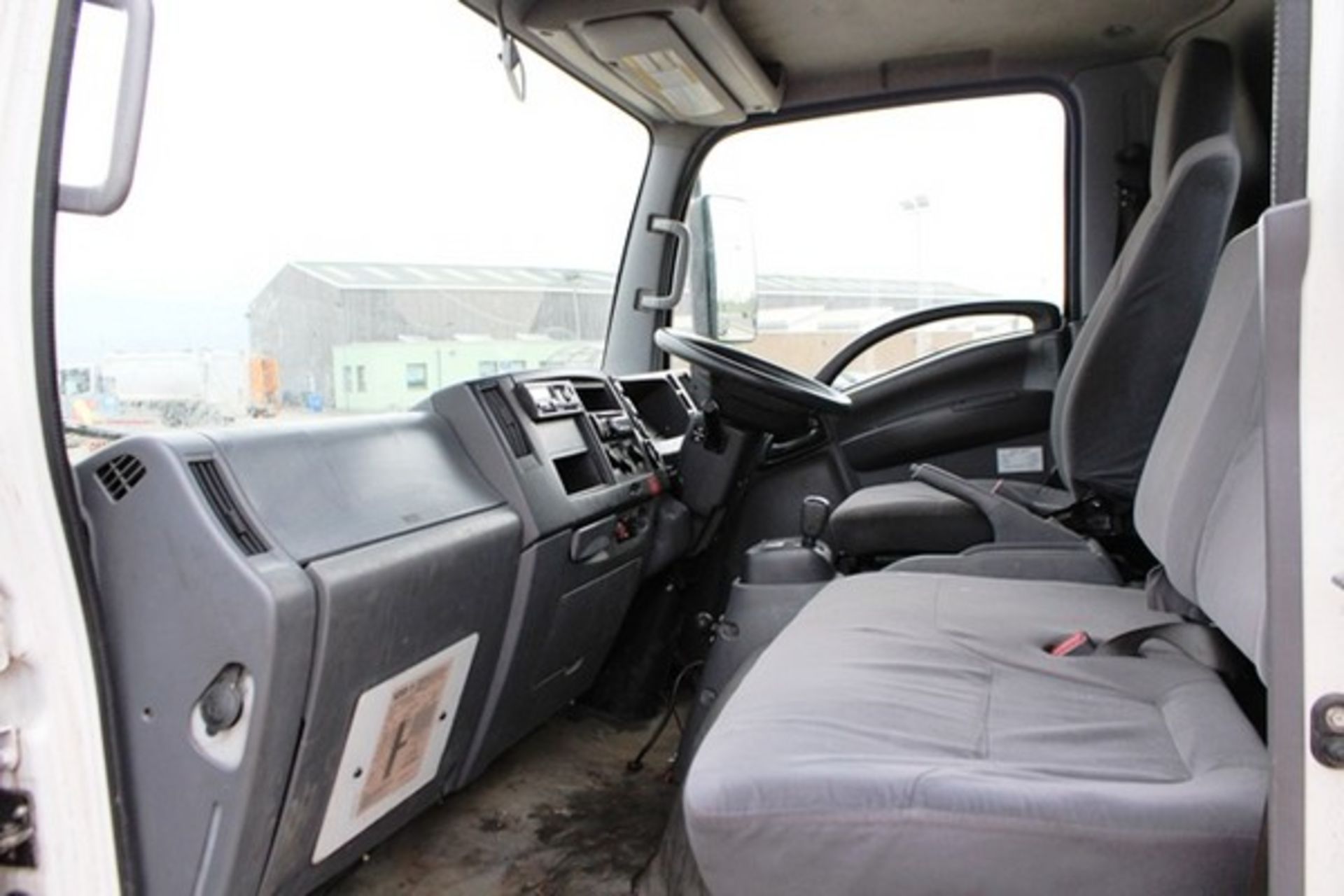 ISUZU TRUCKS FORWARD N62.150 AUTO - 2999cc - Image 8 of 11