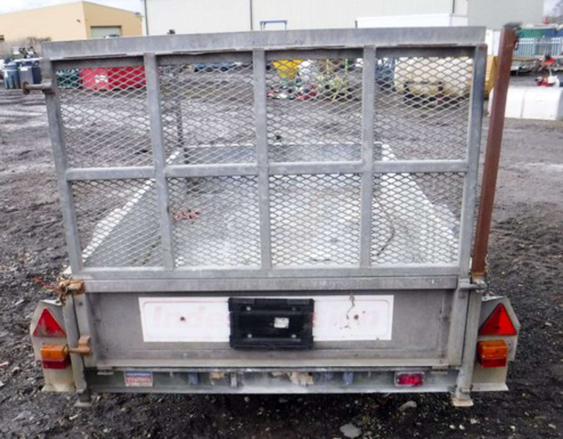 INDESPENSION 8' x 5' single axle plant trailer c/w mesh tailgate. Vin G045908 Asset no 69190/SLC437 - Image 2 of 6