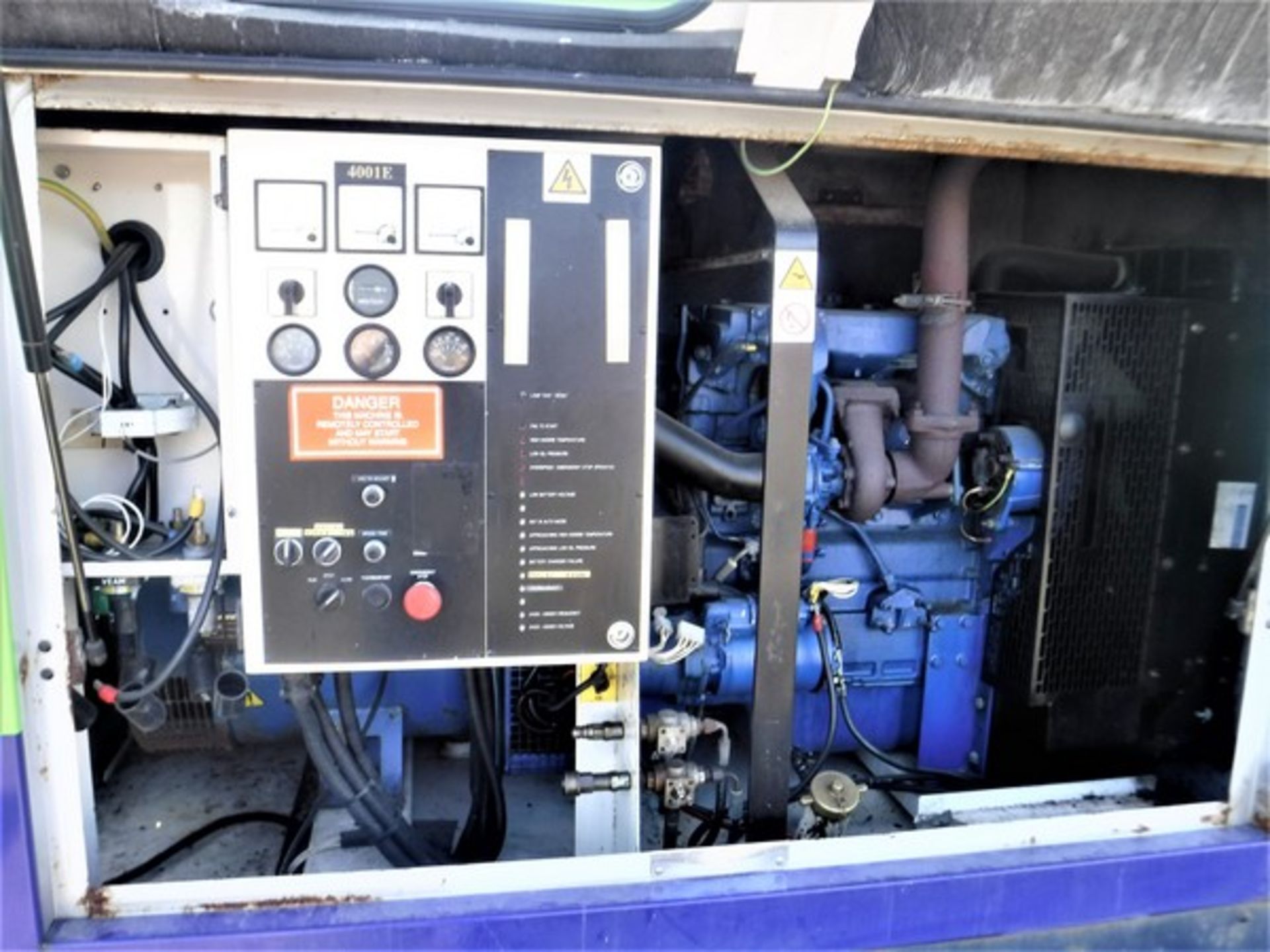 2002 FG WILSON LCH P60P1 60KVA 3 phase generator on a twin axle trailer 14392hrs (not verified) s/n - Image 5 of 9