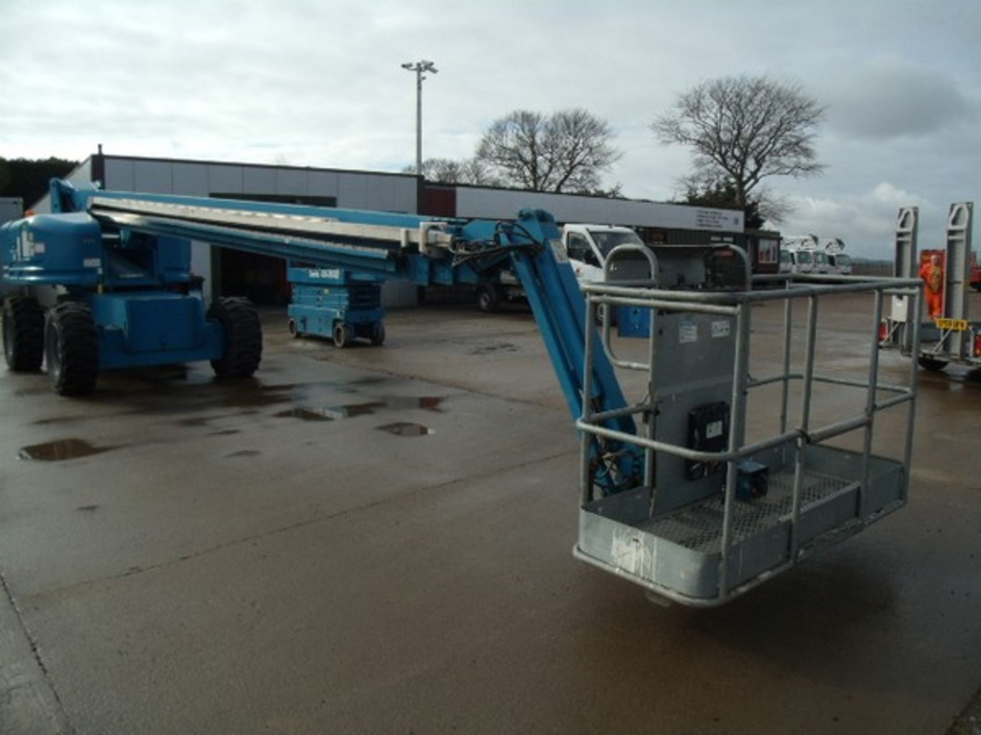 1999 GENIE 4X4 S85, s/n -1256, 5795hrs (verified), new alternator fitted 4 months ago, solid tyres. - Image 3 of 11