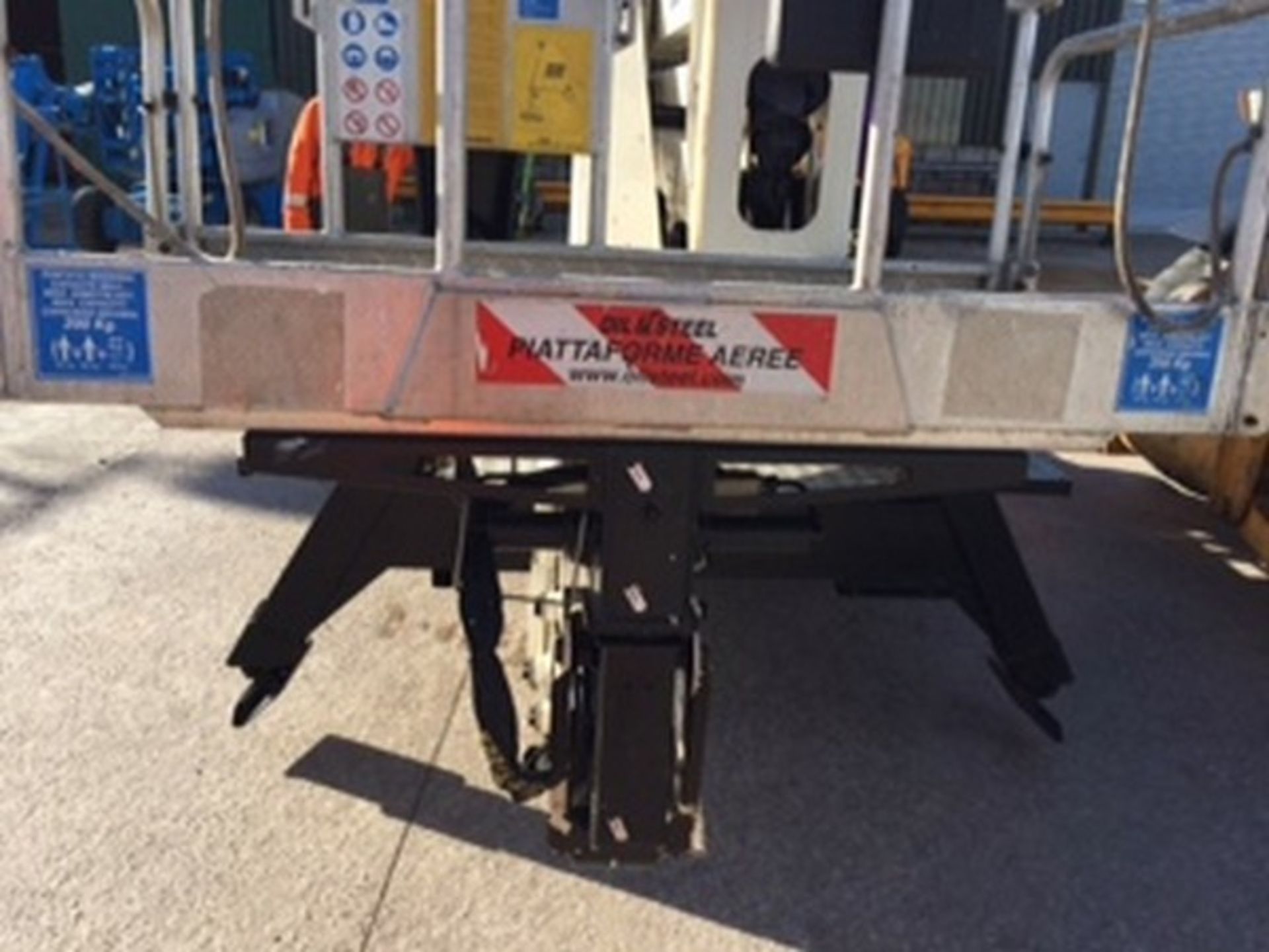 2010 OIL & STEEL SNAKE REEL Compact Access Platform. Removed from Mercedes Sprinter in working order - Image 5 of 9