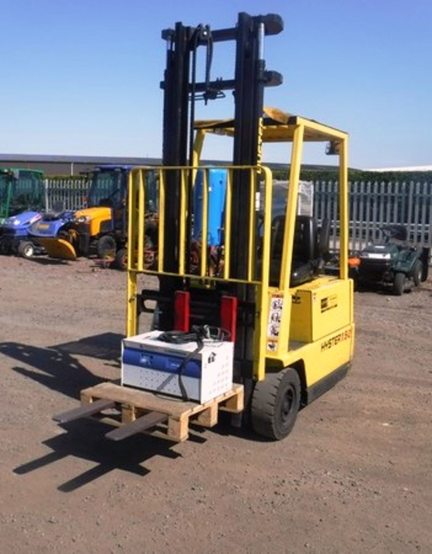 2011 HYSTER forklift A 1.50XL, s/n - C203B01762J, Max Reach - 3800mm, 402hrs (not verified) - Image 7 of 13