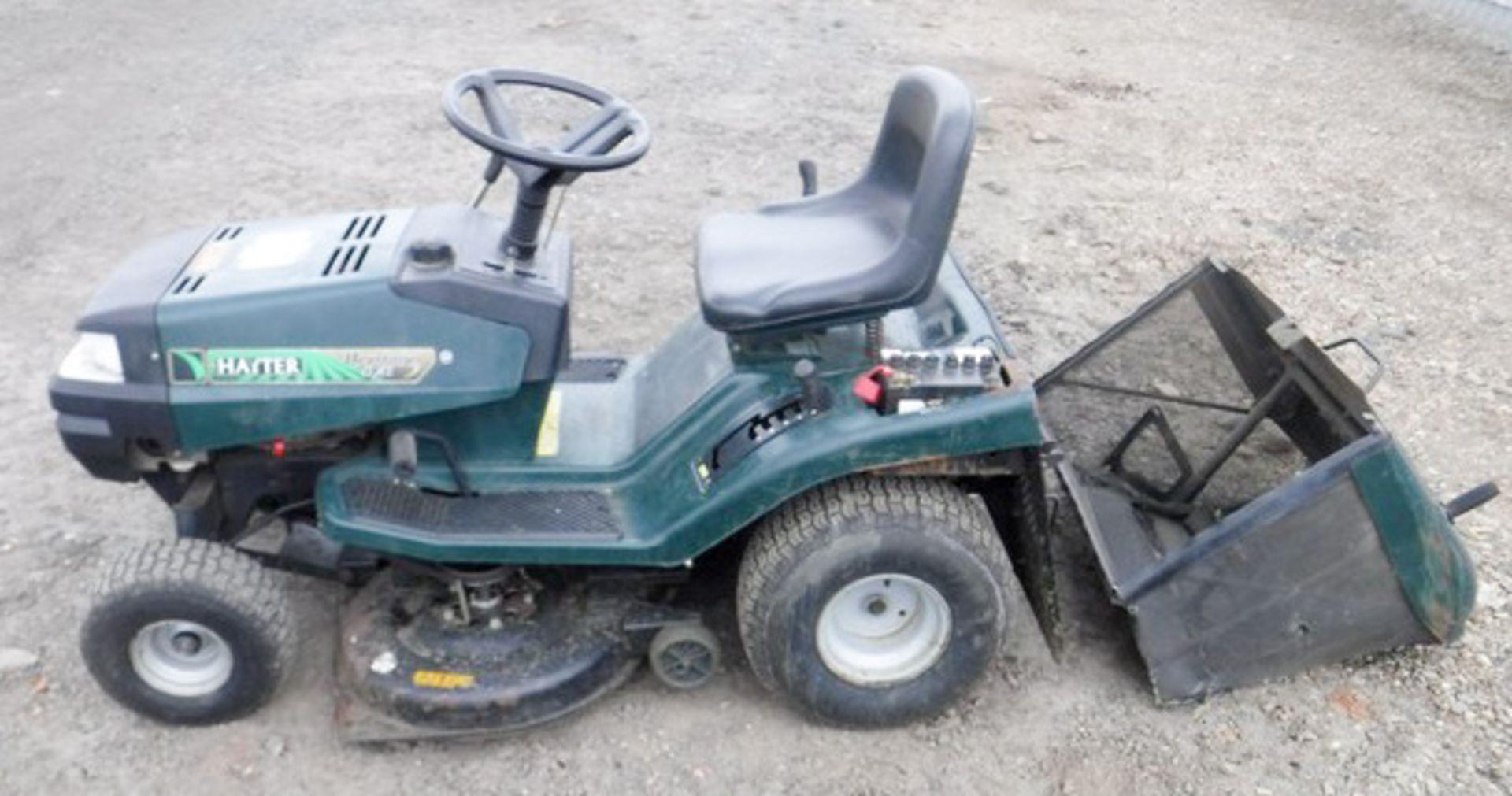 HAYTER HERTIGOR 13/40 Ride-on mower for spares or repairs - Image 6 of 9