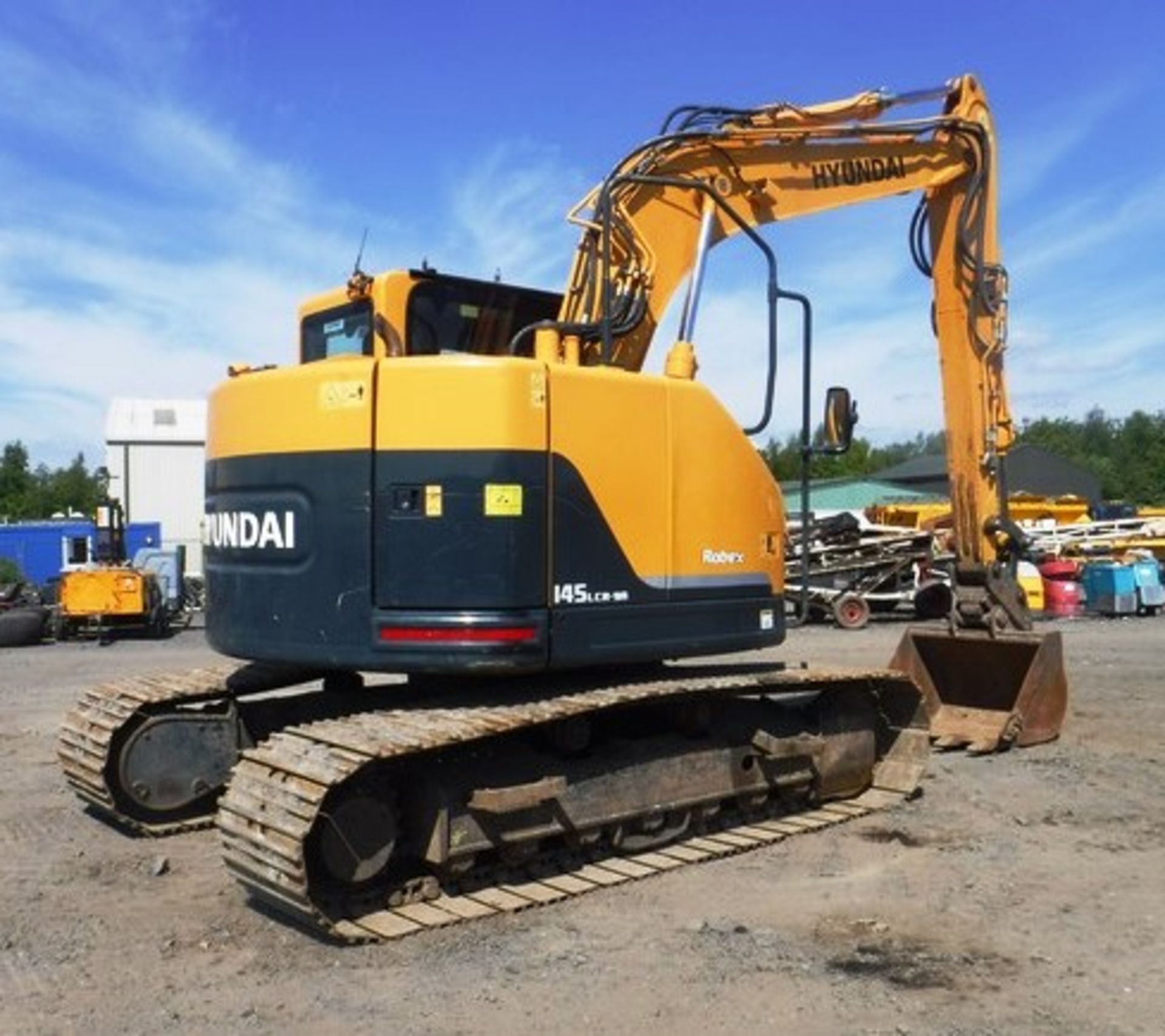2014 HYUNDAI 145-9A excavator c/w 1 bucket. Short body version ideal for site work. s/n 068. 4263hr - Image 23 of 32