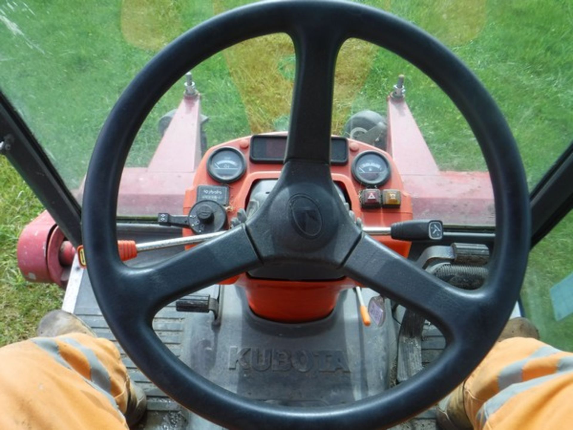 2010 KUBOTA 3680 - FC. Flaildeck 155 out front mower. Reg No SP12 AHF, s/n 3680 C327-21. 1229 hrs (n - Image 9 of 18