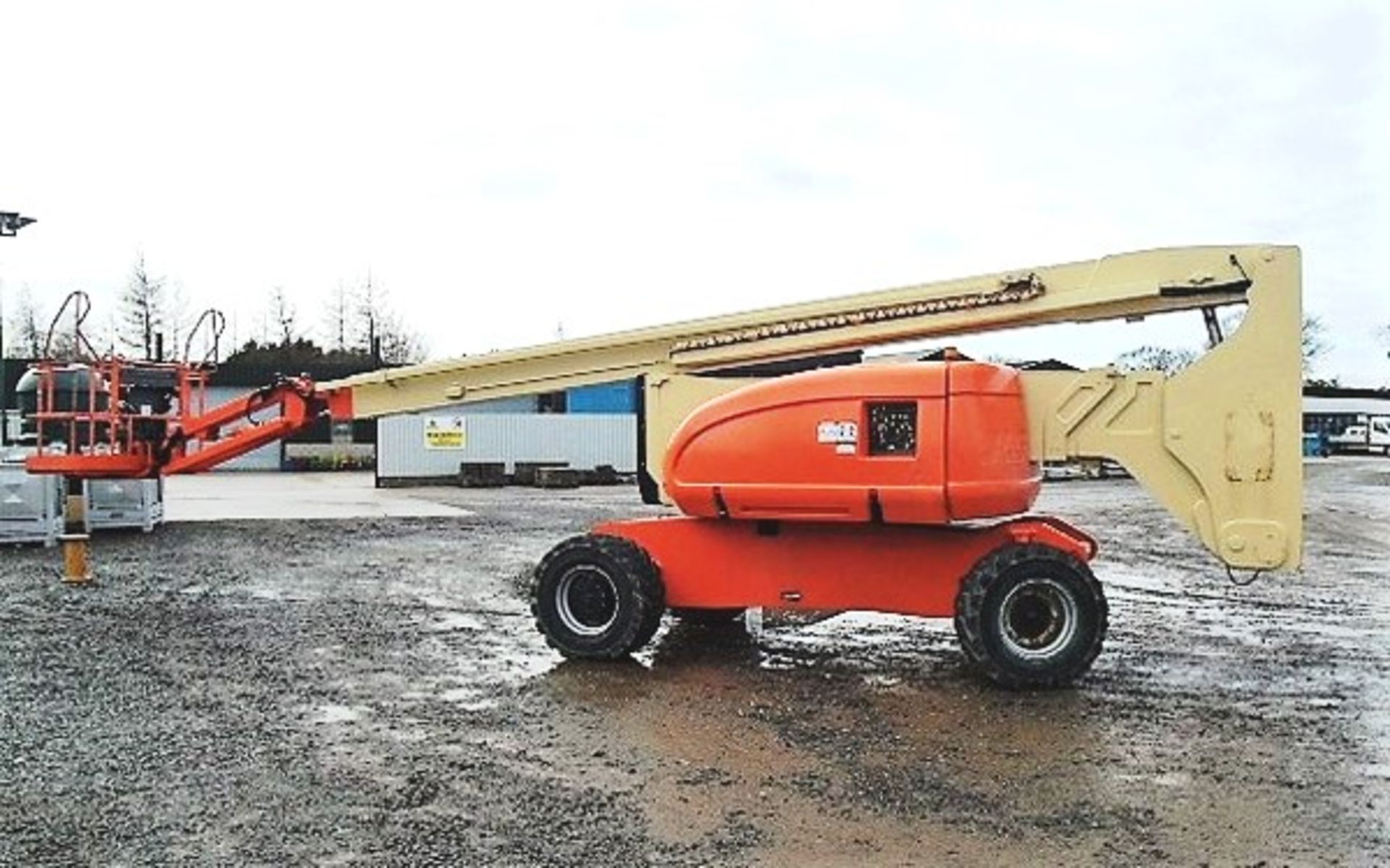 1999 JLG 800AJ, S/N - 1871, 5672hrs (verified), new CAT track hoses & wiring loom on boom by JLG 3 y - Image 9 of 13