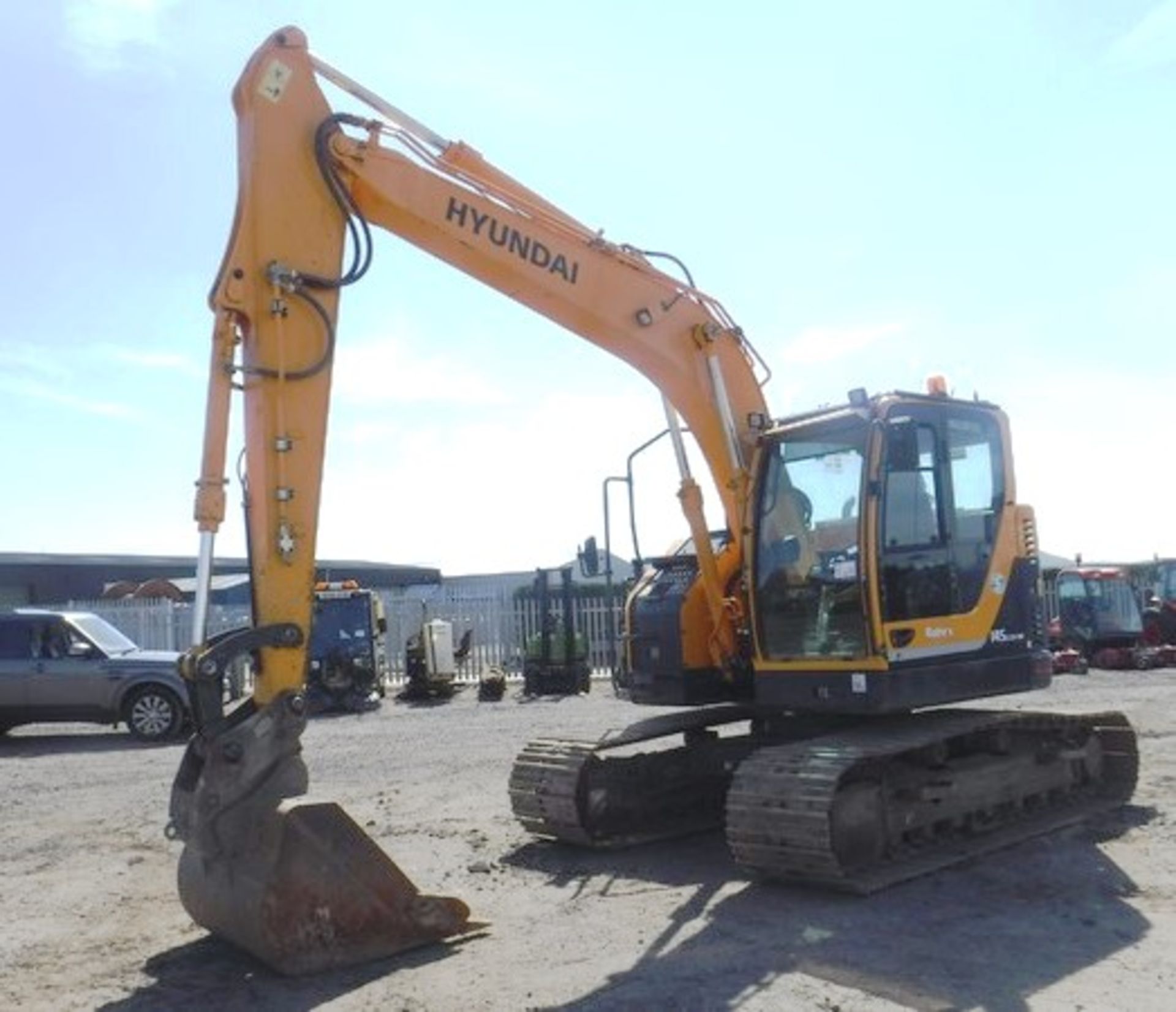2014 HYUNDAI 145-9A excavator c/w 1 bucket. Short body version ideal for site work. s/n 068. 4263hr - Image 31 of 32