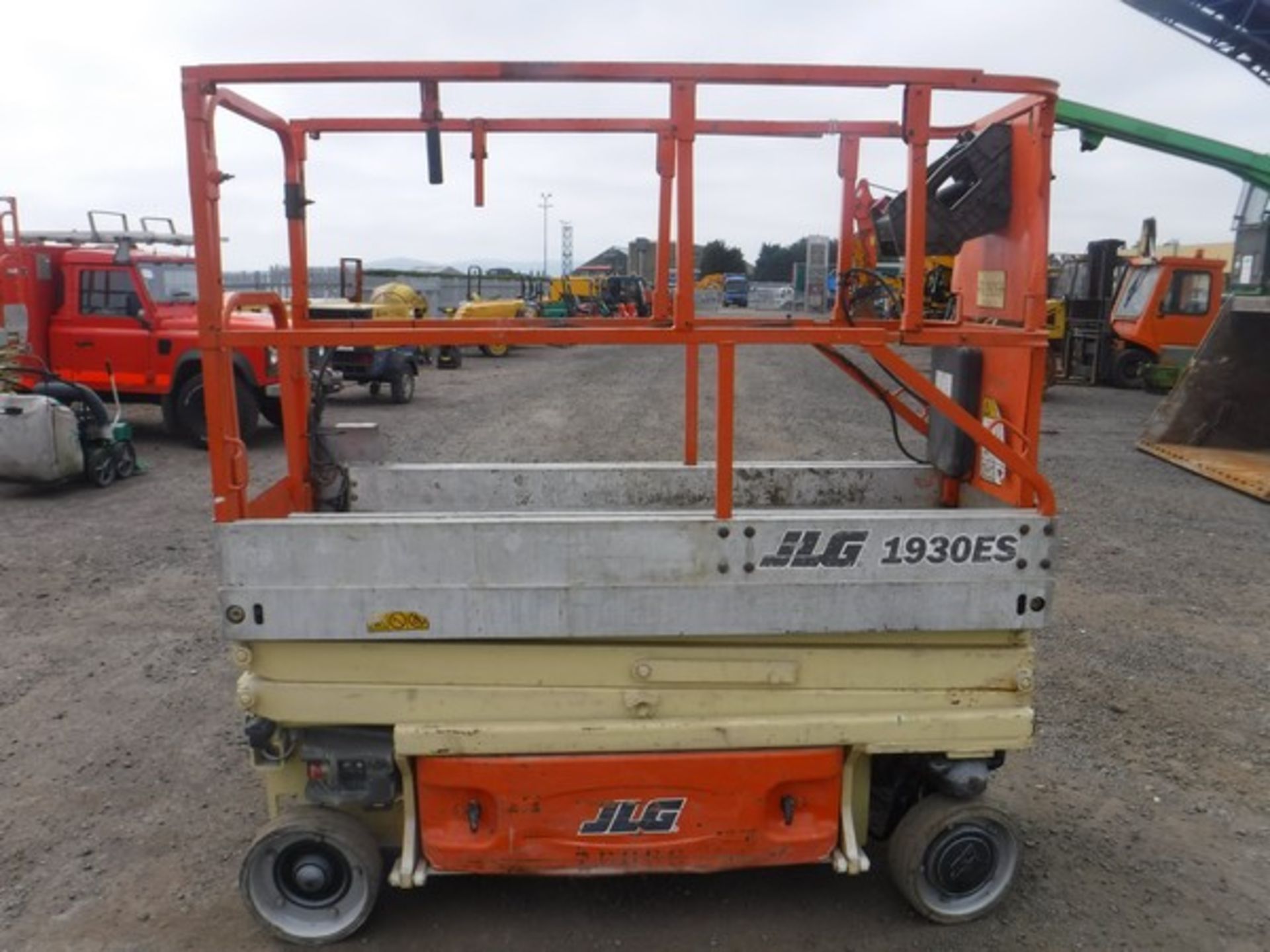 2005 JLG 1930 ES SCISSOR LIFT s/n033600. 1559hrs (verified) - Image 3 of 7