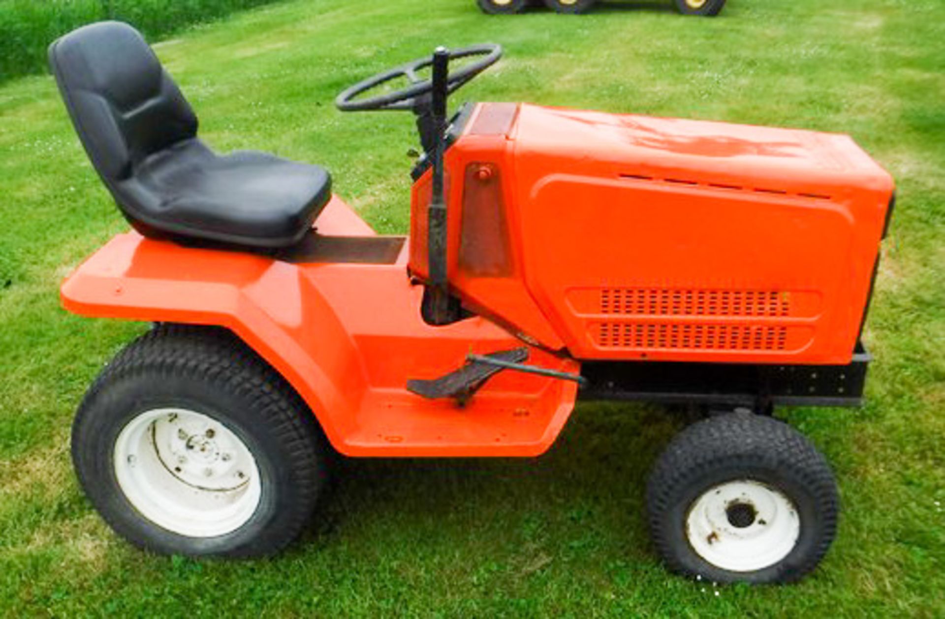 KUBOTA 14hp tractor - Image 6 of 11