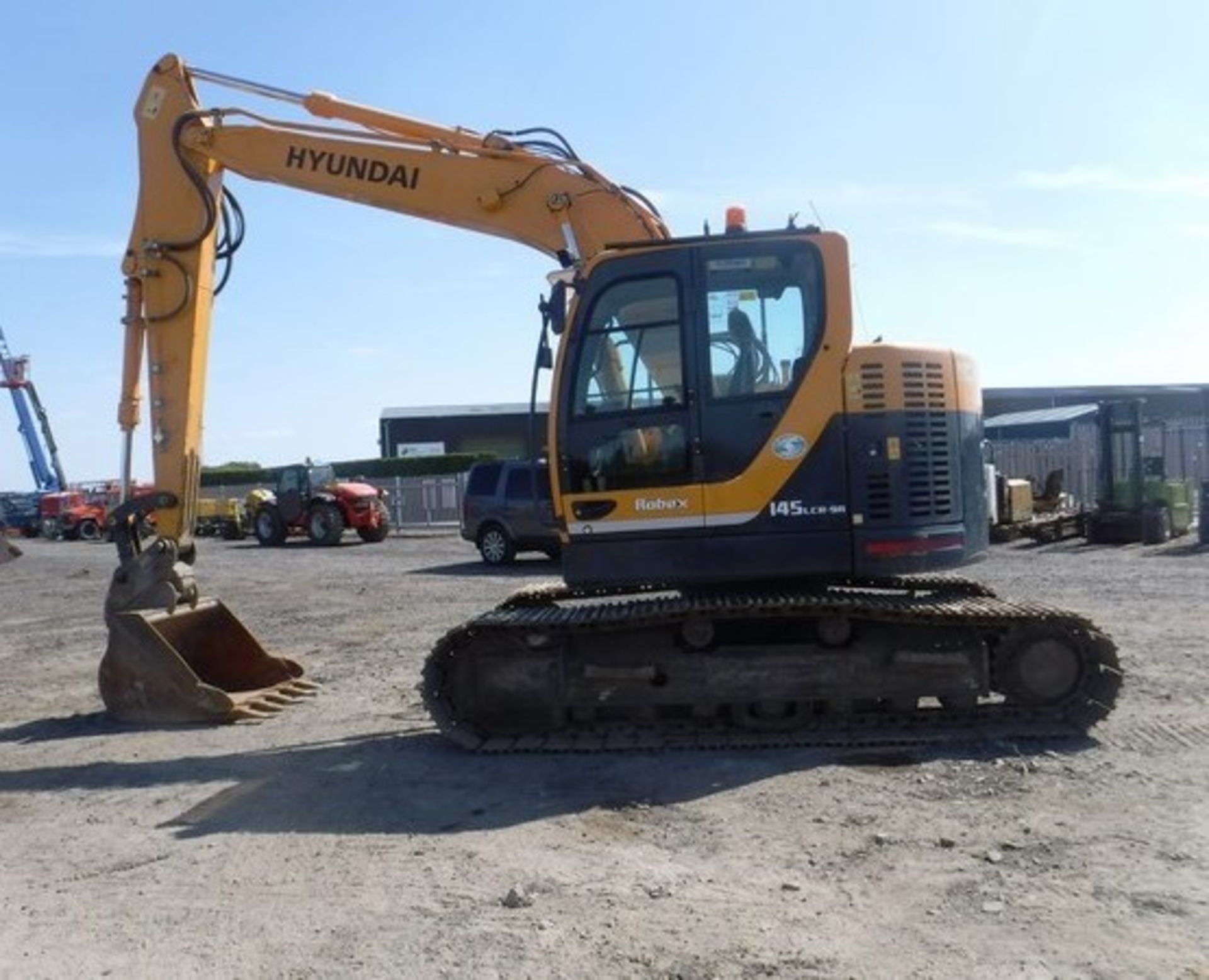2014 HYUNDAI 145-9A excavator c/w 1 bucket. Short body version ideal for site work. s/n 068. 4263hr - Image 29 of 32