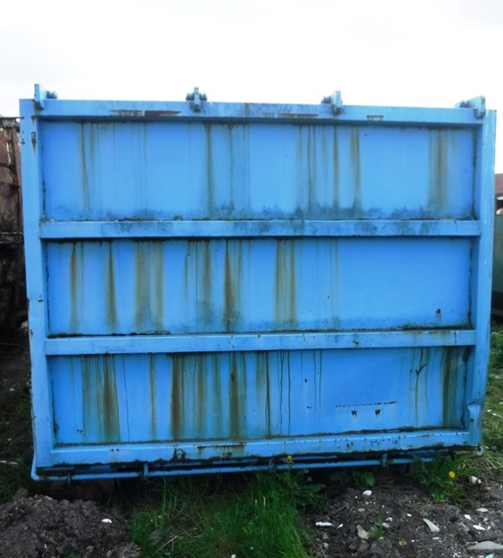 BOTTLE BANK SKIP UNIT fully enclosed. **To be sold from Errol auction site. Viewing and uplift from - Image 5 of 7