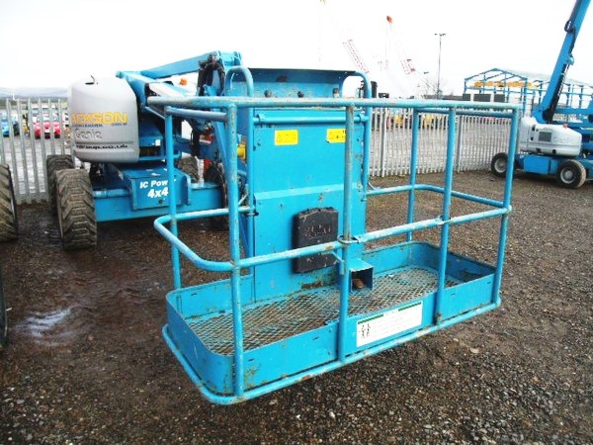 2007 GENIE Z45/25JIC, S/N - 467, 1733hrs (verified), diesel Deutz engine, 4 x 4 , solid wheels. - Bild 3 aus 9