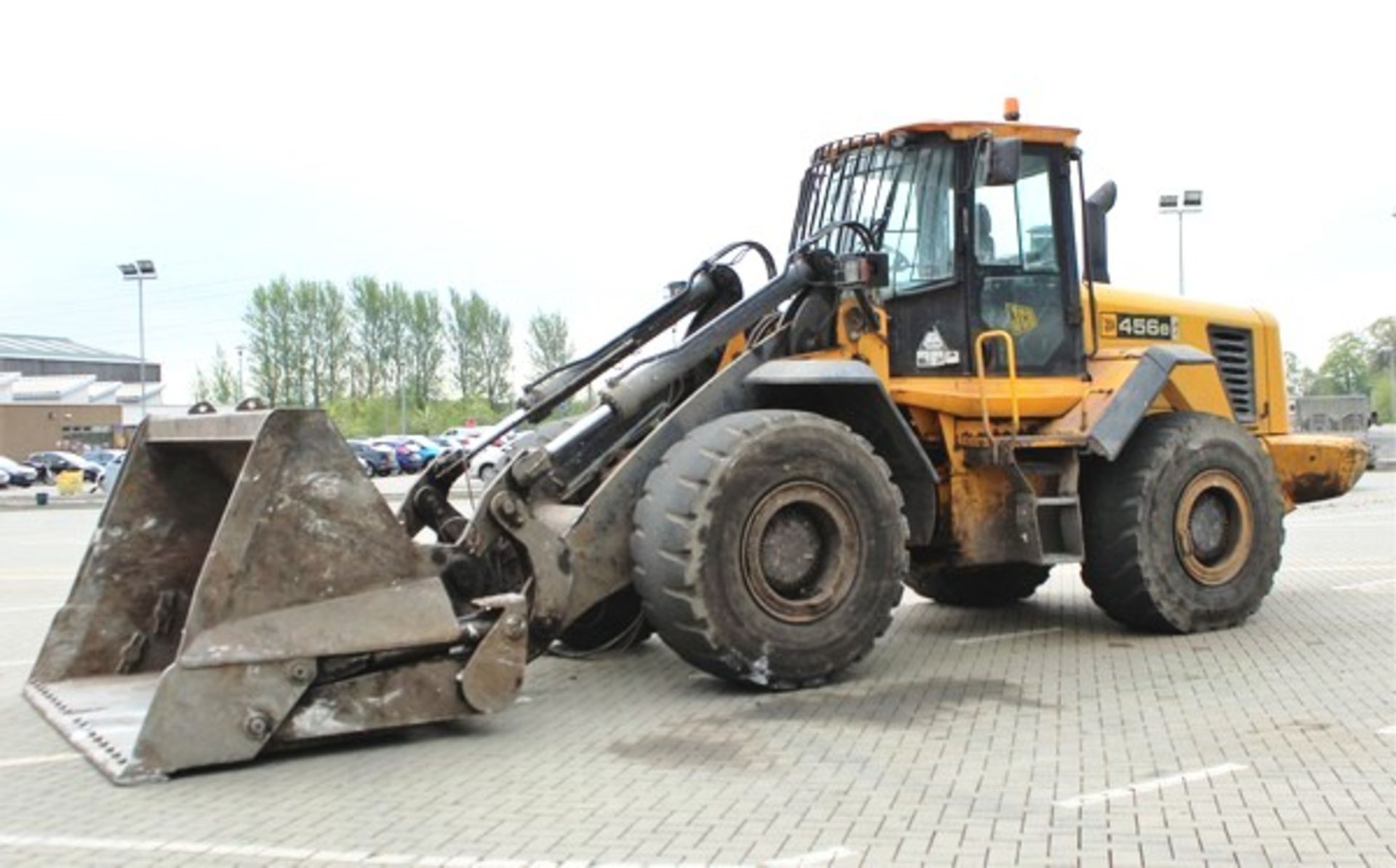 2008 JCB 456E loading shovel c/w 1 bucket s/n 1239459 - Image 7 of 16